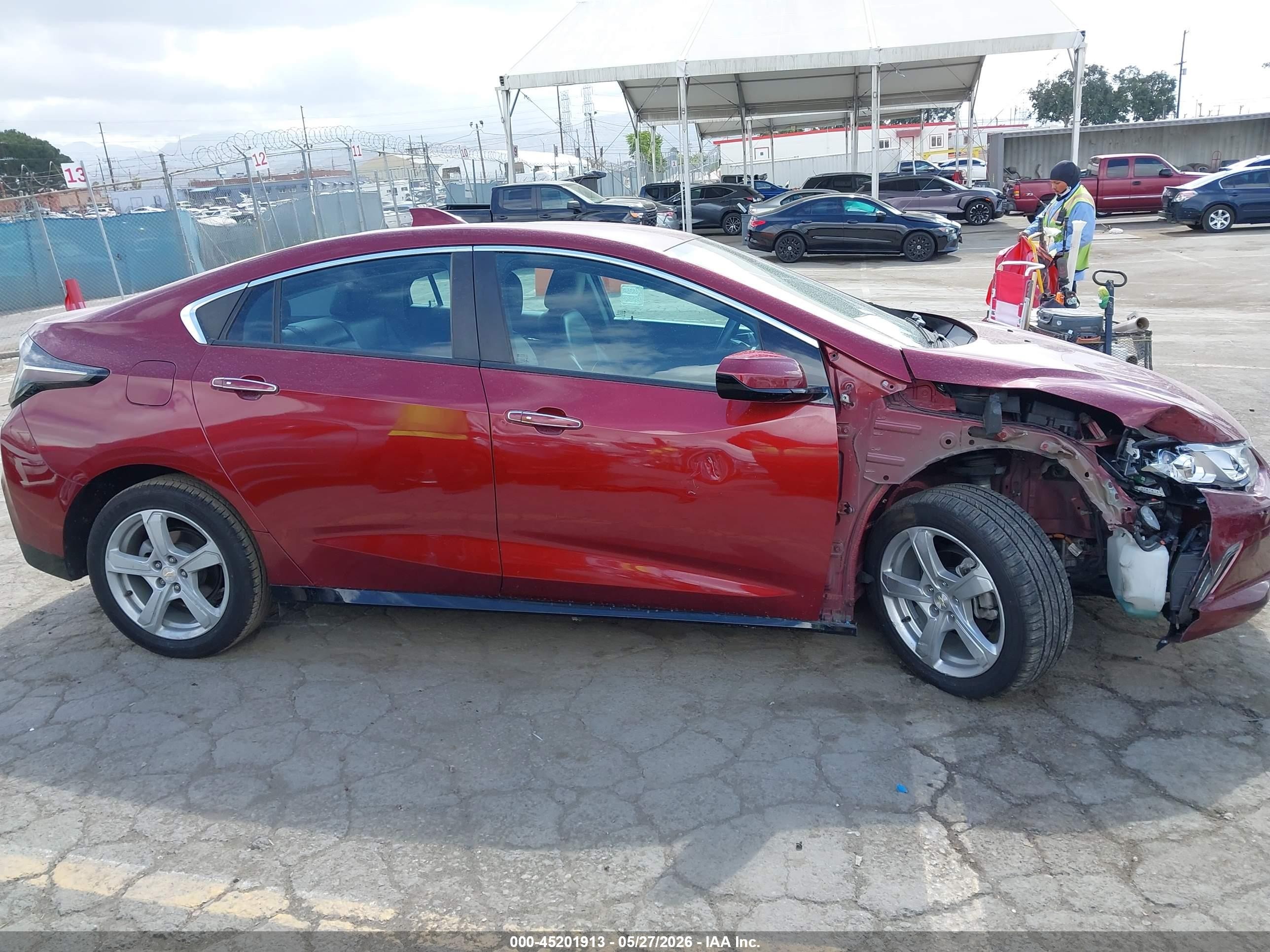 2017 Chevrolet Volt Lt Burgundy vin: 1G1RC6S55HU135871