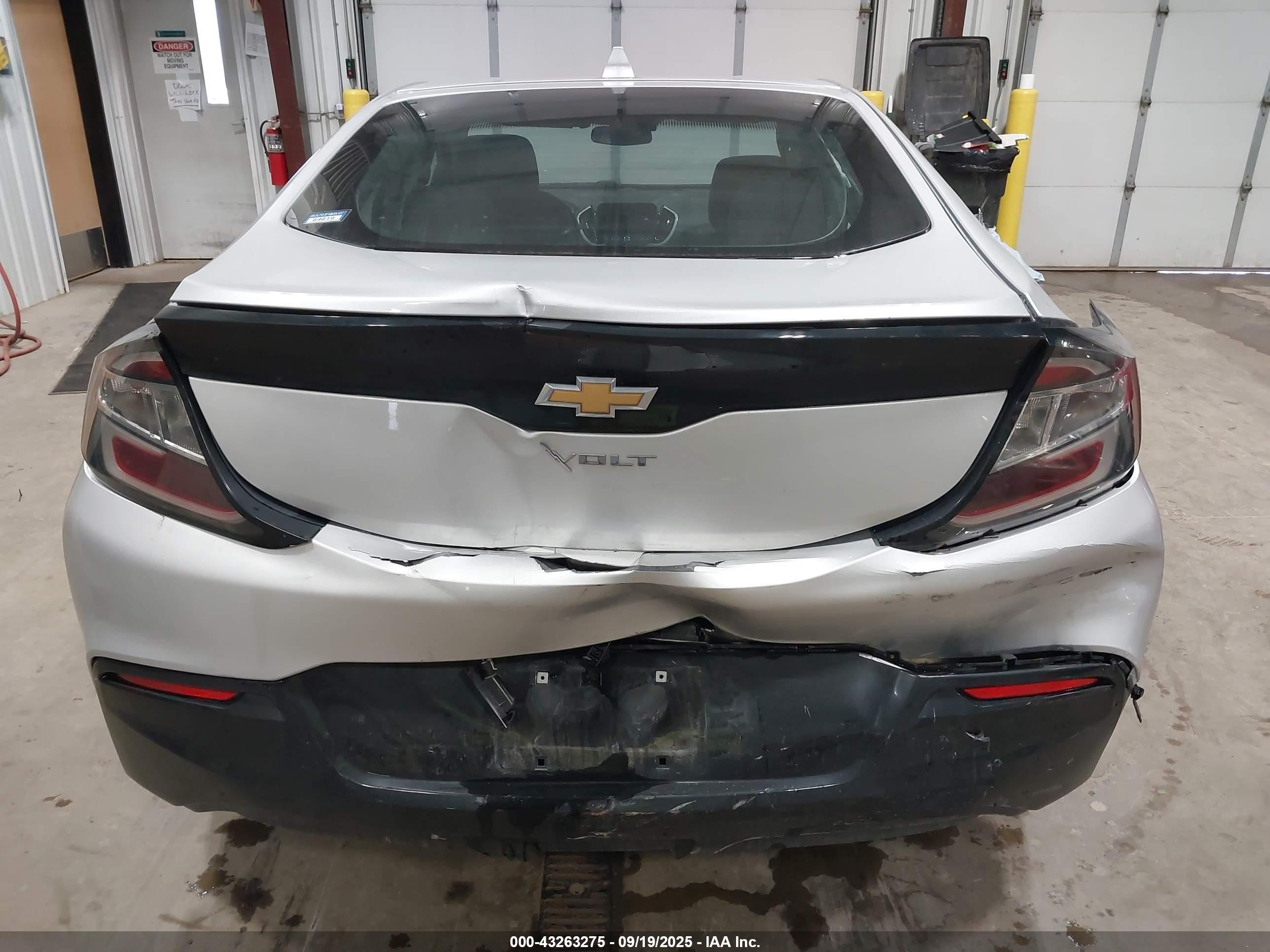 2018 Chevrolet Volt Lt Silver vin: 1G1RC6S58JU116883
