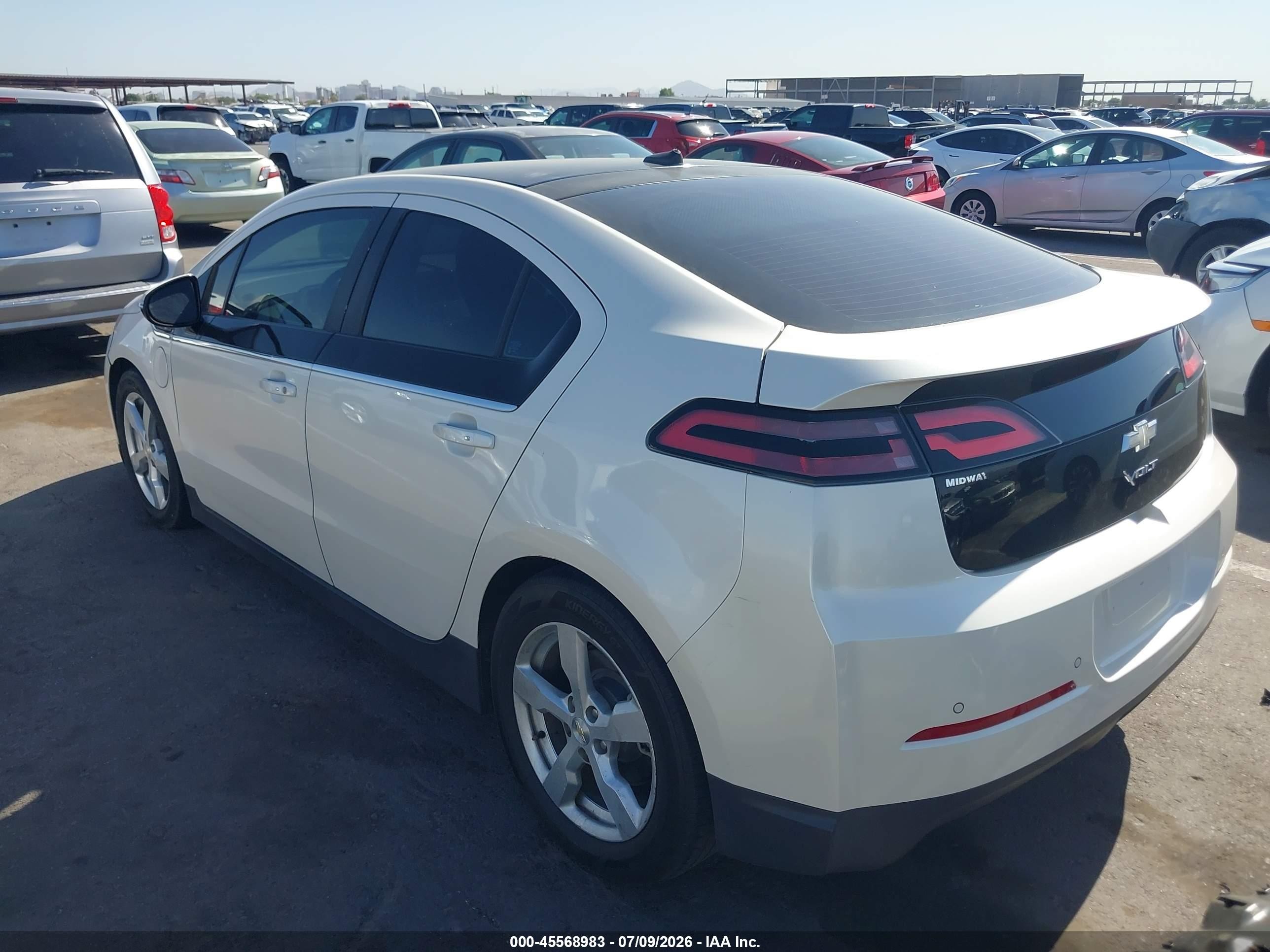 2012 Chevrolet Volt   White vin: 1G1RD6E40CU102768