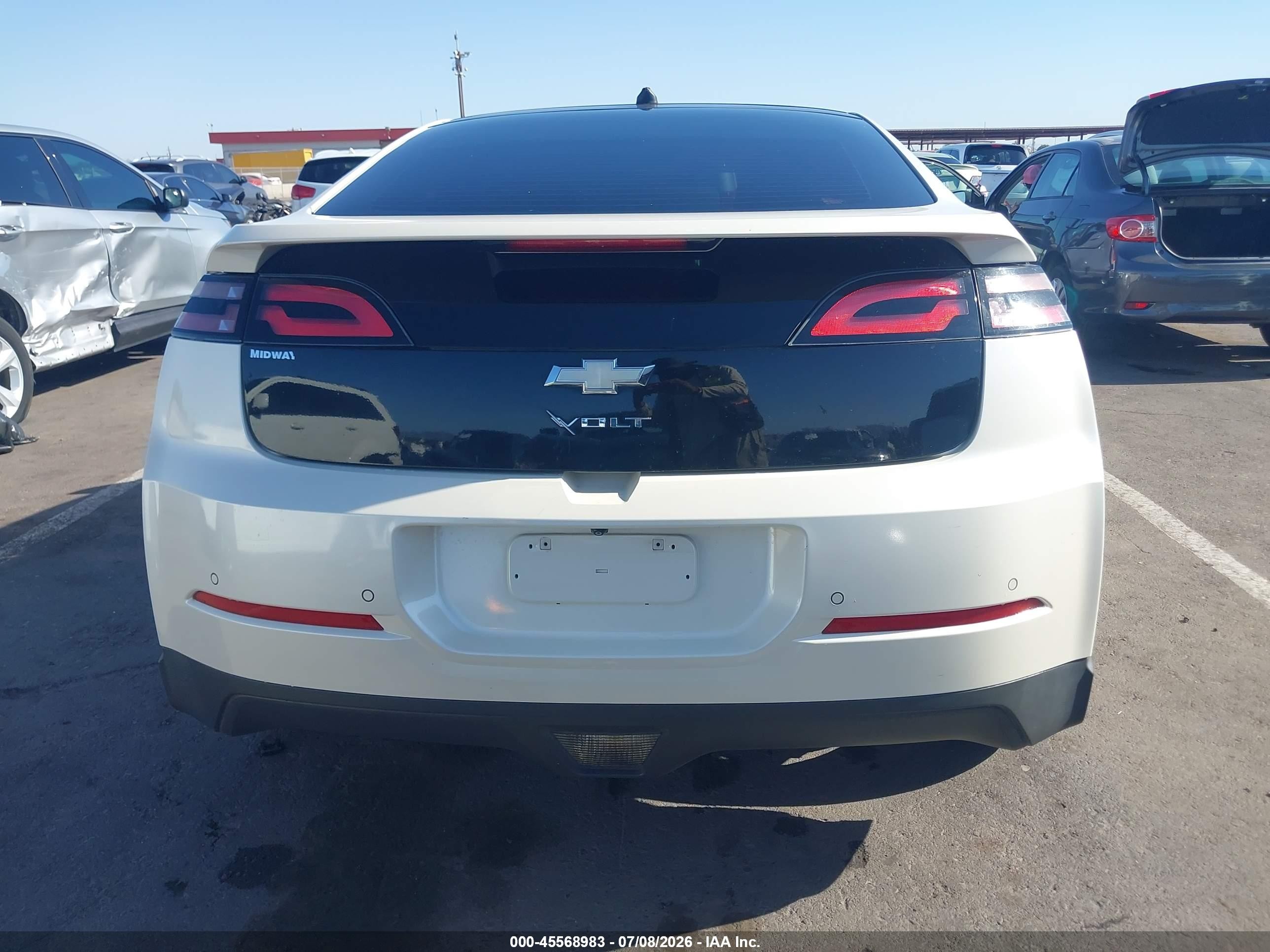2012 Chevrolet Volt   White vin: 1G1RD6E40CU102768