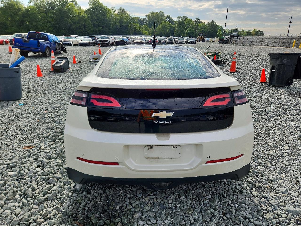 2012 Chevrolet Volt Cream vin: 1G1RD6E40CU105489
