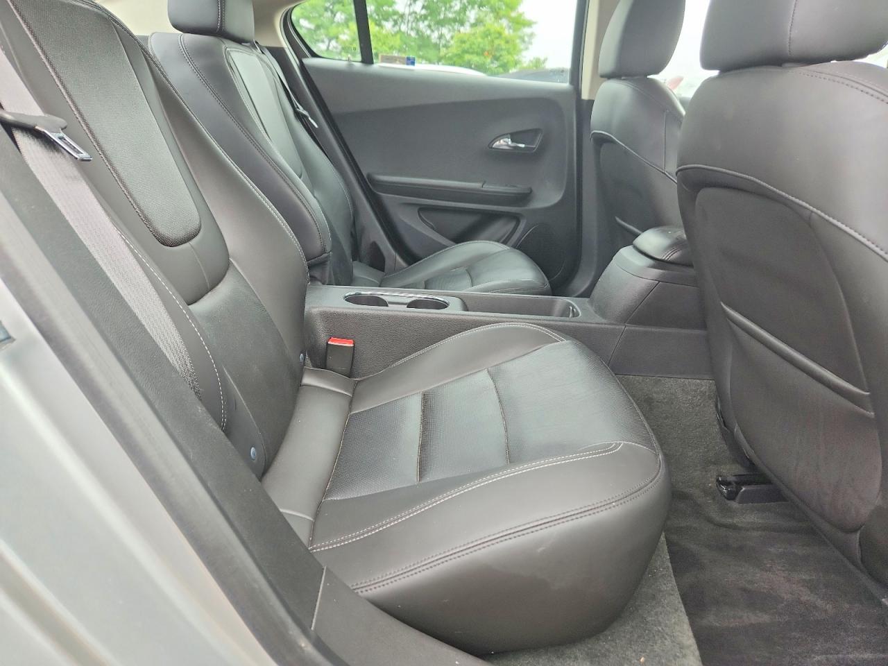 2012 Chevrolet Volt Серебряный vin: 1G1RD6E41CU101998