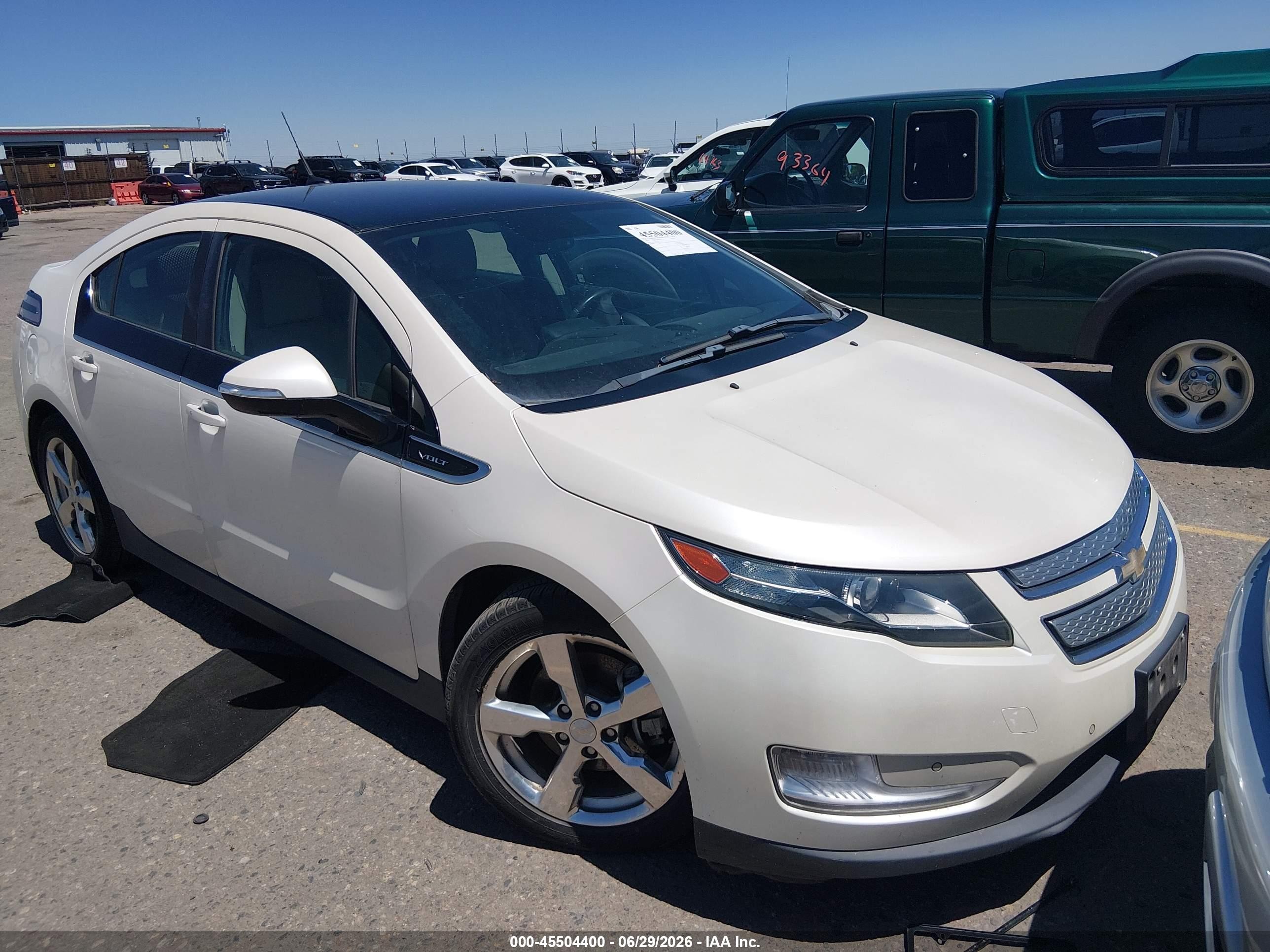 2012 Chevrolet Volt   Cream vin: 1G1RD6E42CU124707