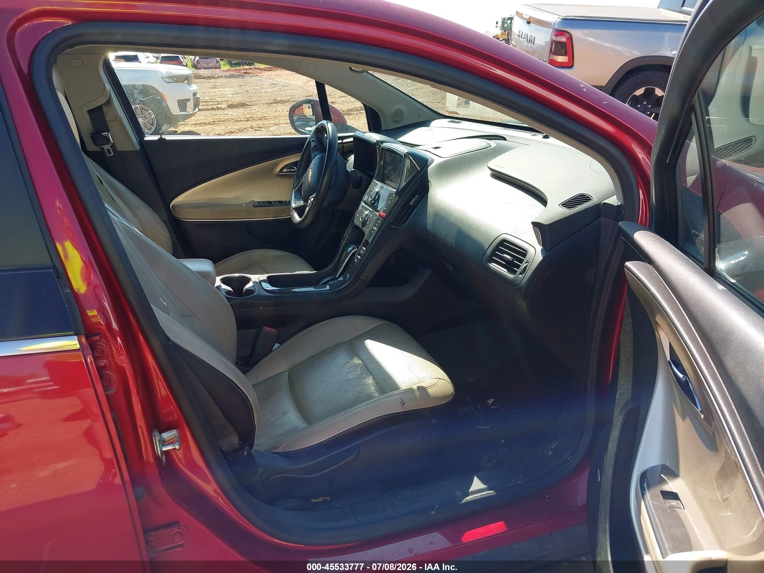 2012 Chevrolet Volt   Red vin: 1G1RD6E45CU104242