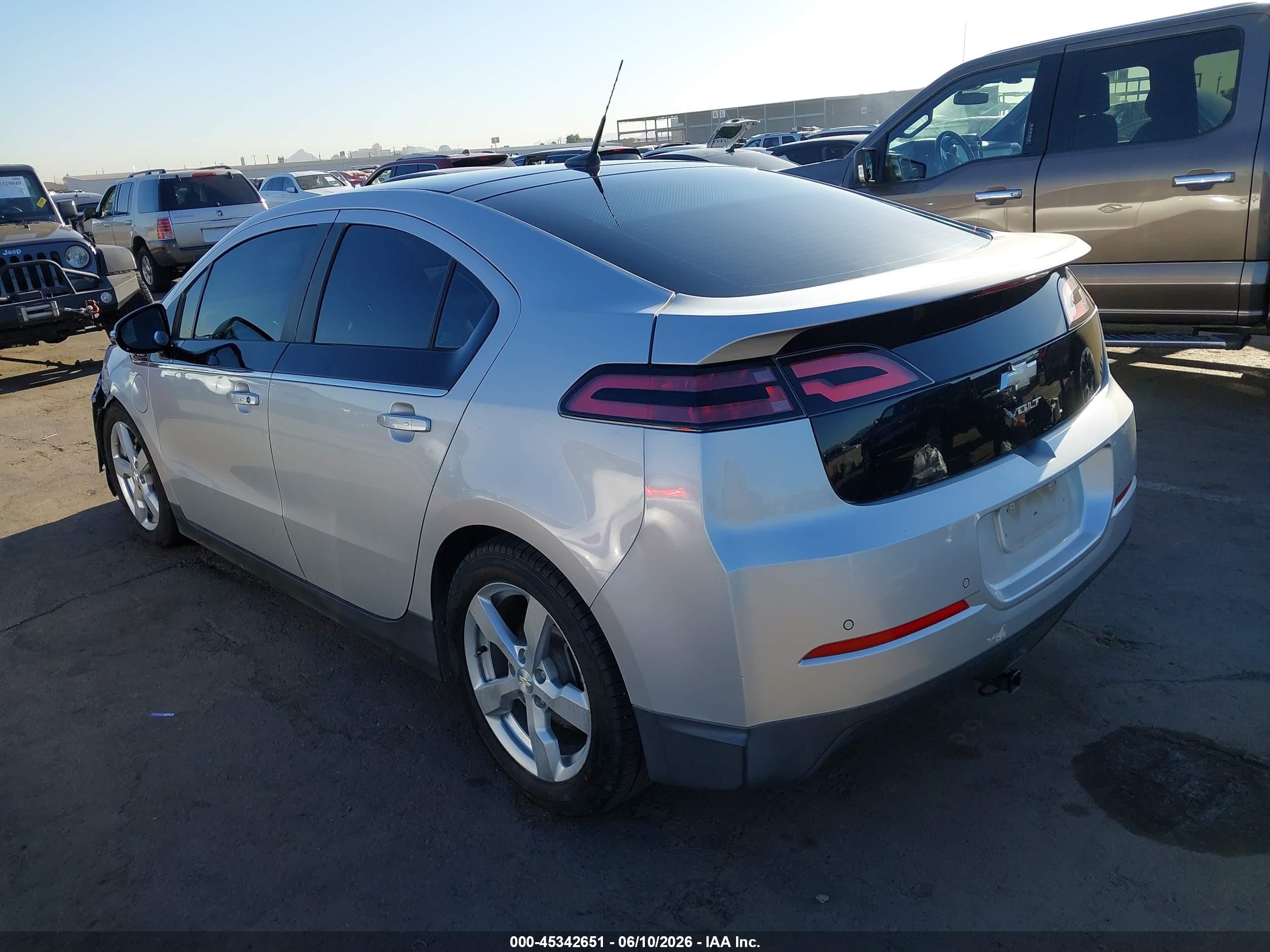 2012 Chevrolet Volt   Silver vin: 1G1RD6E45CU104466