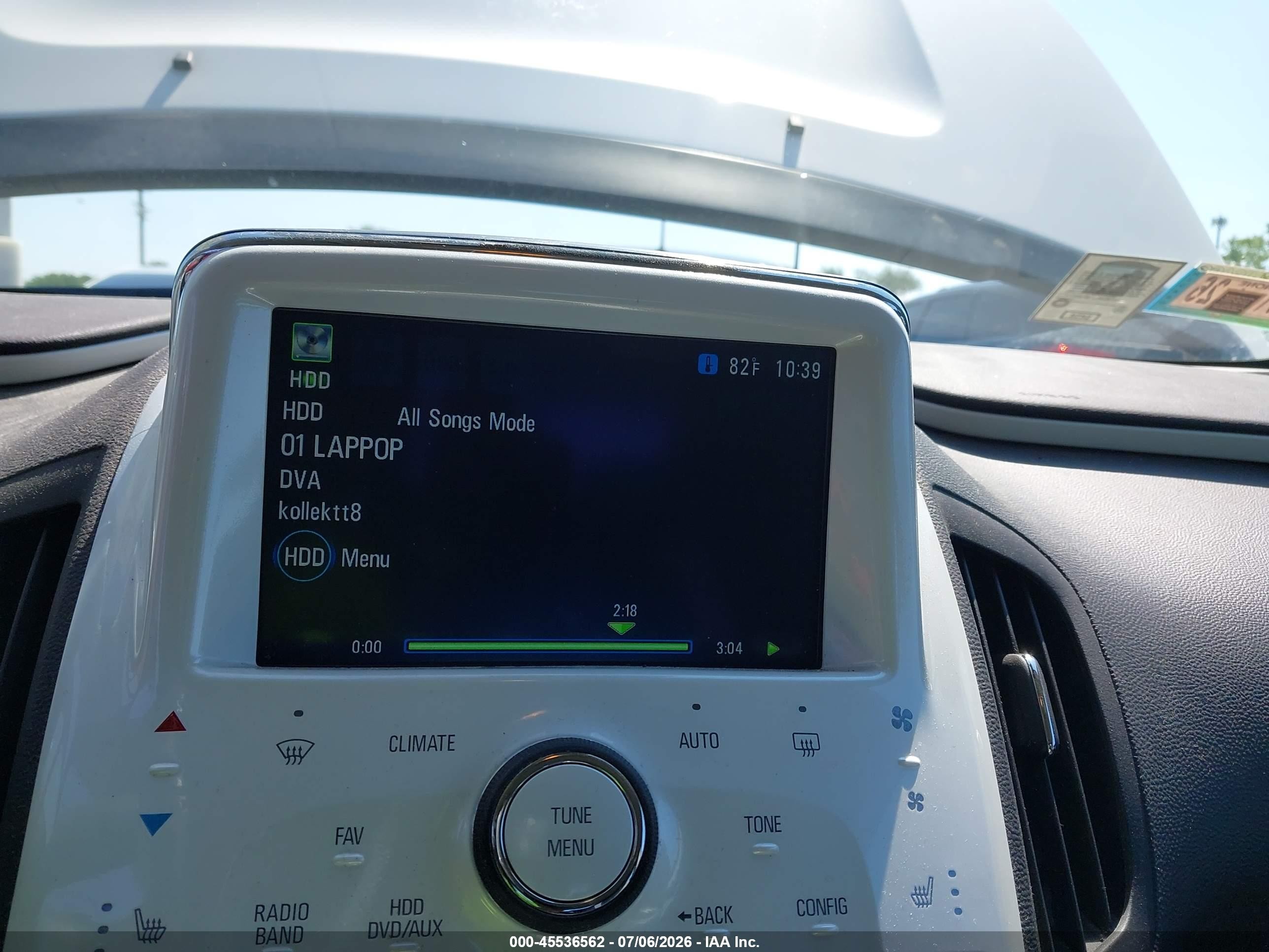 2012 Chevrolet Volt   White vin: 1G1RD6E45CU108730