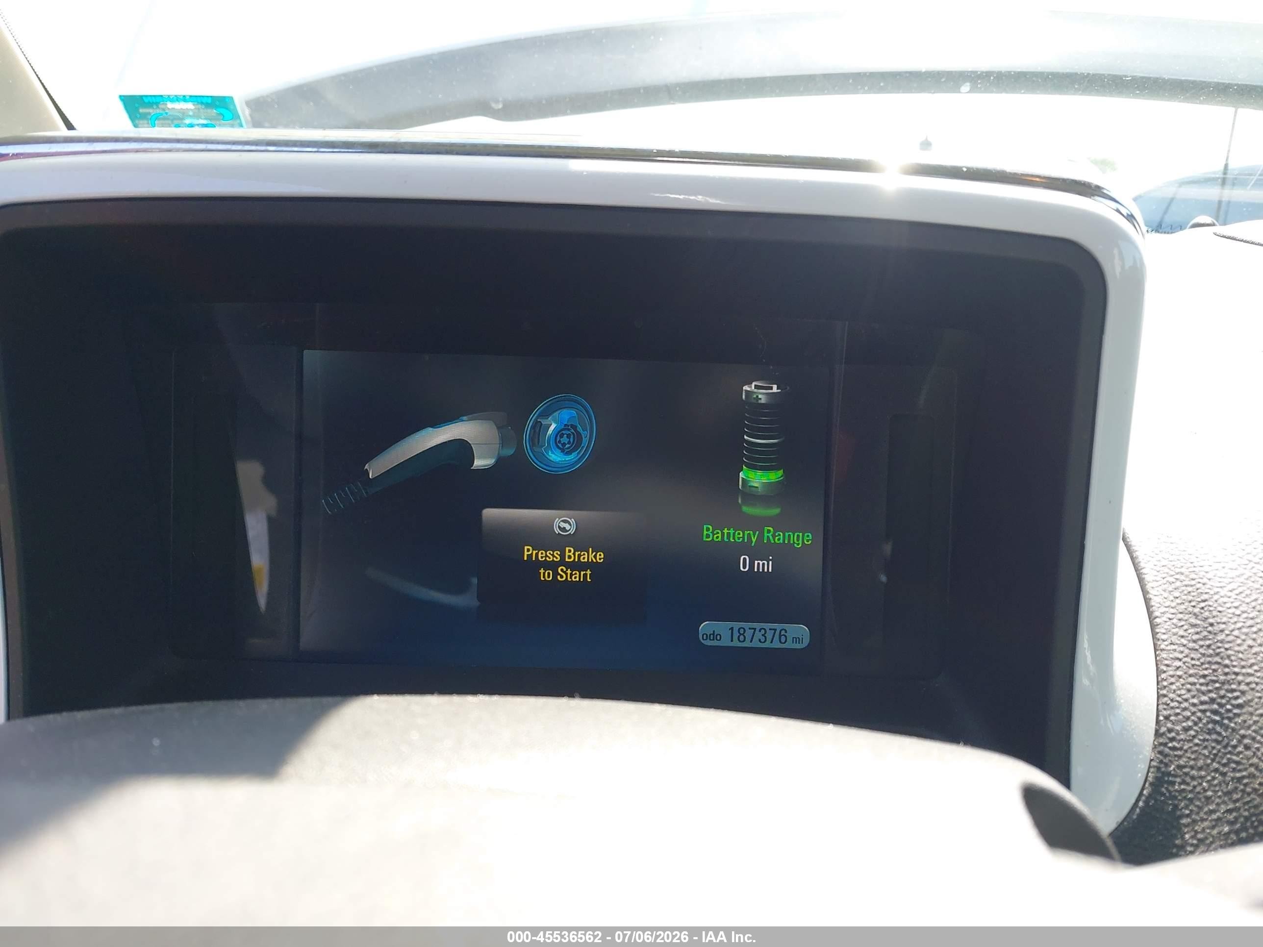 2012 Chevrolet Volt   White vin: 1G1RD6E45CU108730