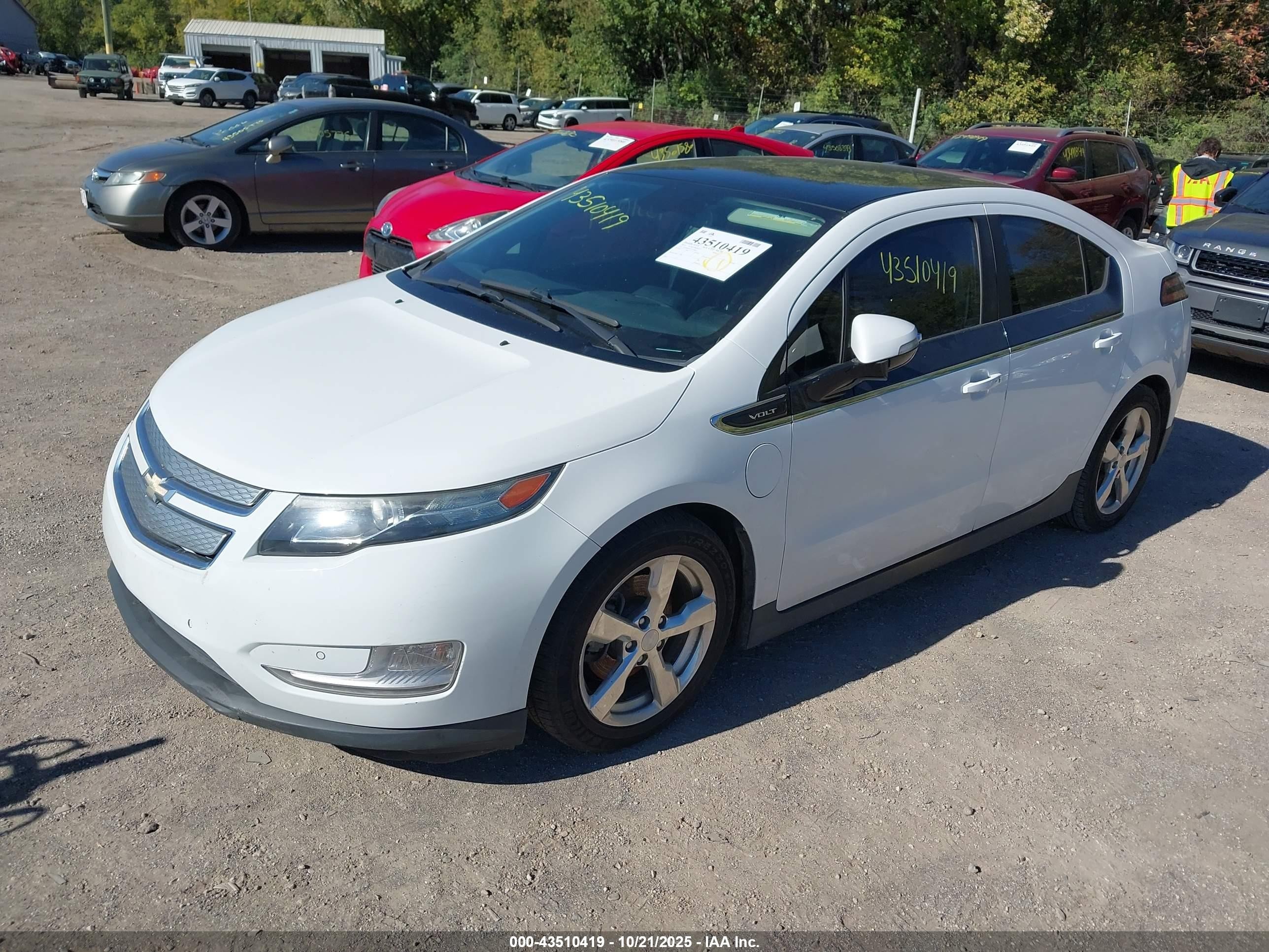 2012 Chevrolet Volt   Белый vin: 1G1RD6E45CU109845