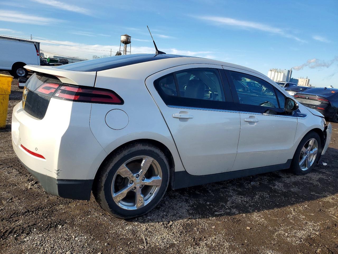2012 Chev Volt White vin: 1G1RD6E46CU100779