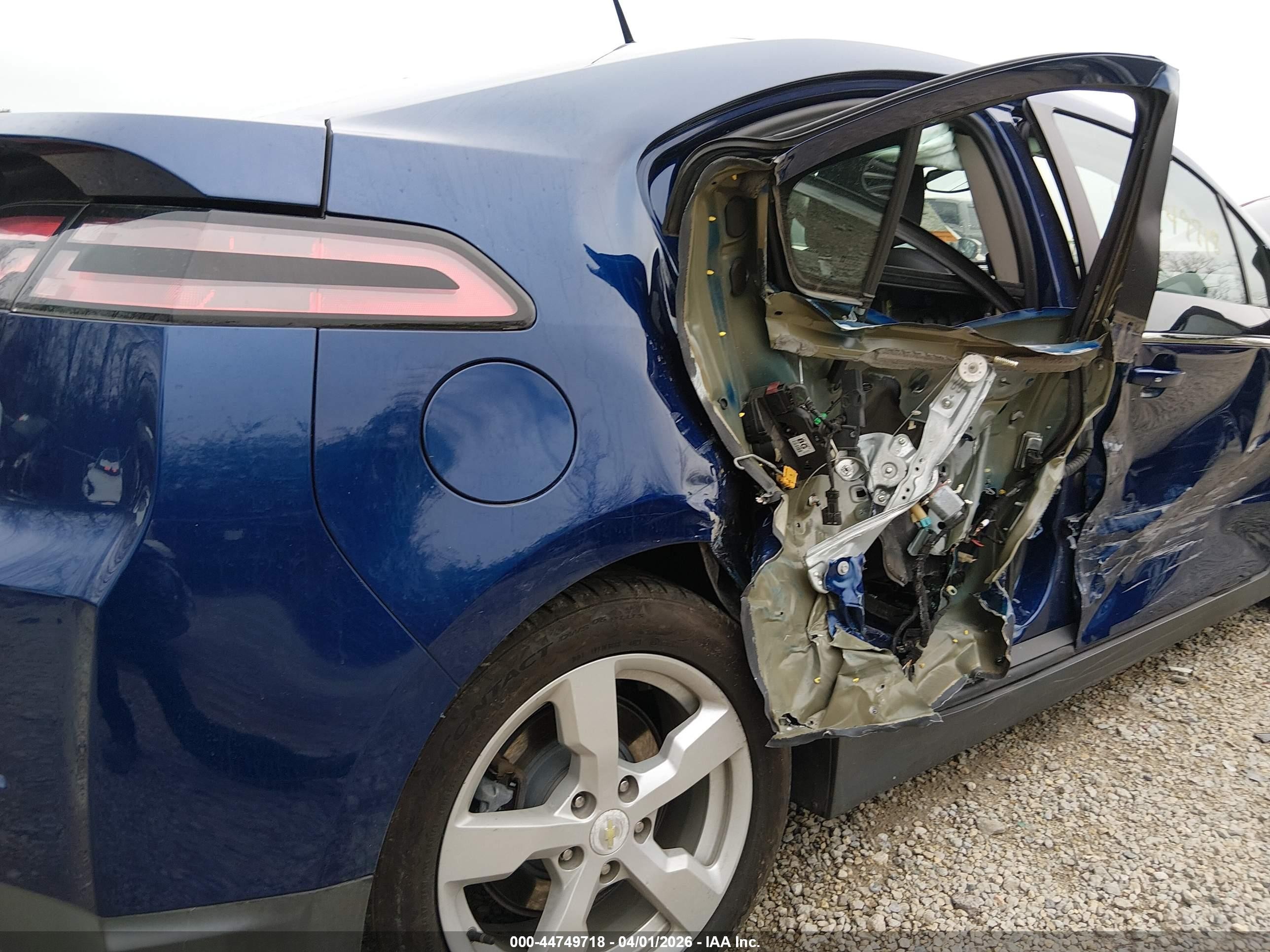 2013 Chevrolet Volt   Blue vin: 1G1RD6E46DU109533