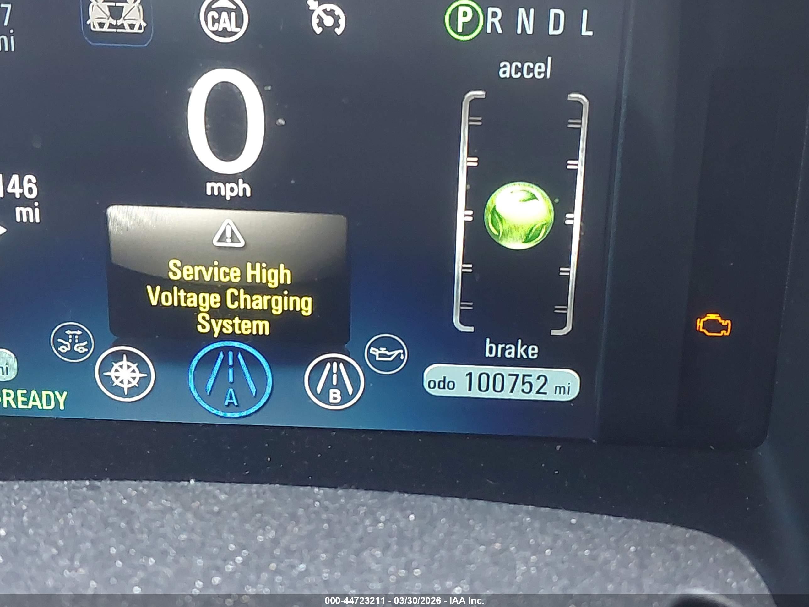 2015 Chevrolet Volt   White vin: 1G1RD6E49FU117208