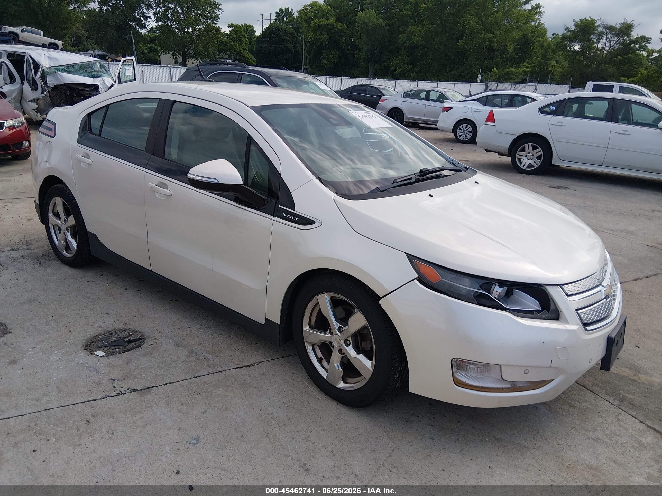 2013 Chevrolet Volt   White vin: 1G1RD6E4XDU149274