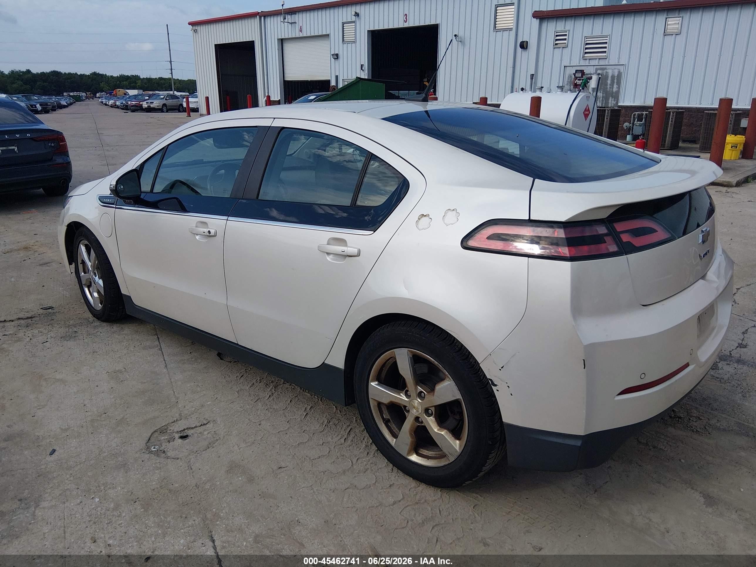 2013 Chevrolet Volt   White vin: 1G1RD6E4XDU149274