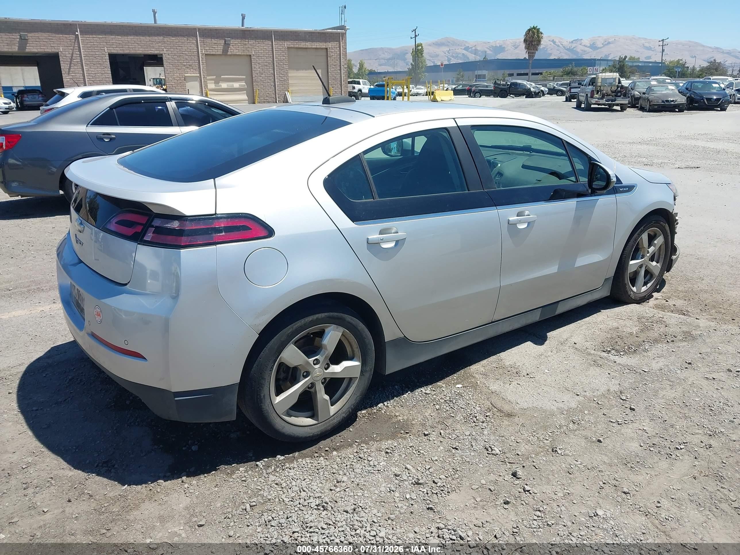 2015 Chevrolet Volt   Silver vin: 1G1RD6E4XFU140626