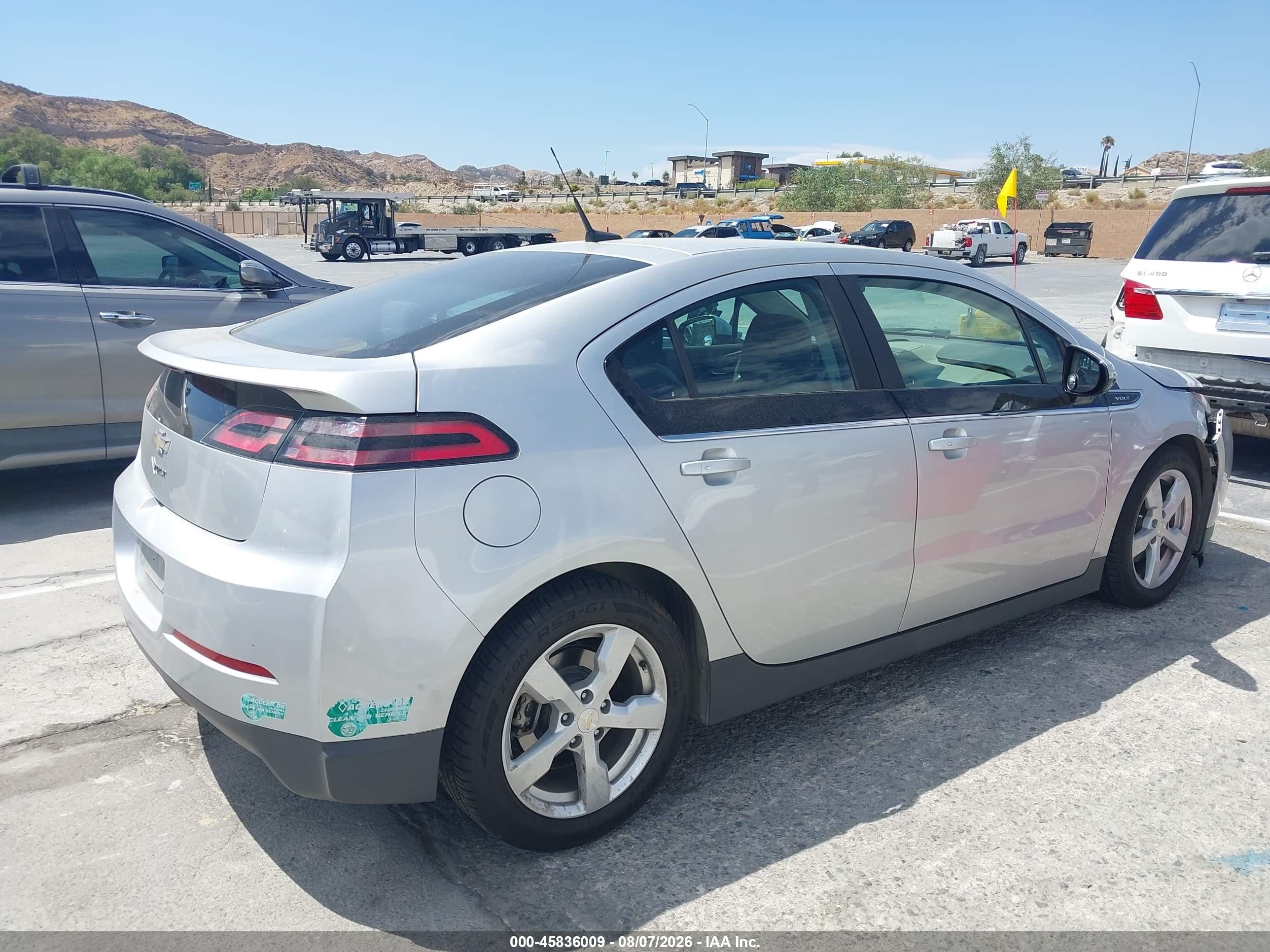 2014 Chevrolet Volt   Silver vin: 1G1RE6E40EU171850