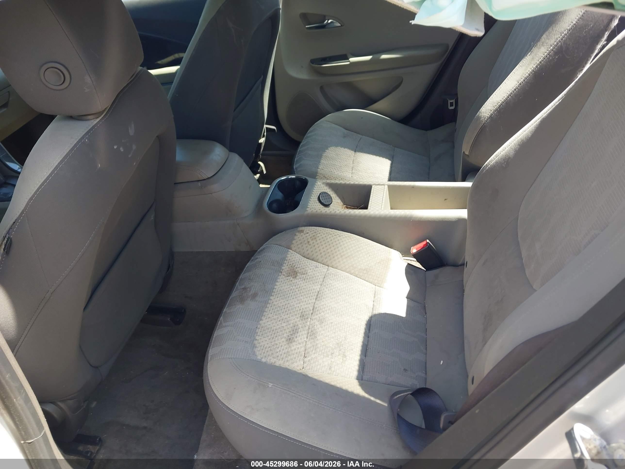 2013 Chevrolet Volt   Silver vin: 1G1RE6E43DU148075