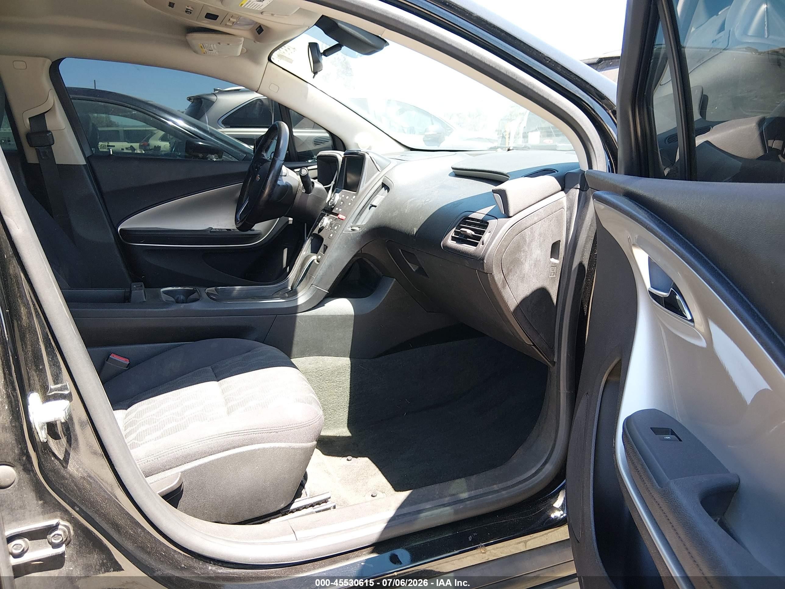 2014 Chevrolet Volt   Black vin: 1G1RE6E44EU123025