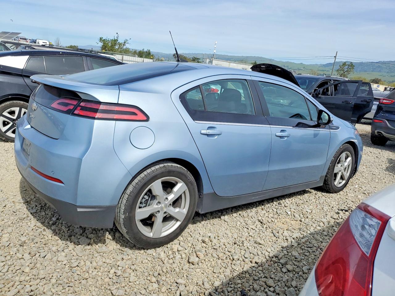2014 Chev Volt Blue vin: 1G1RE6E44EU143937