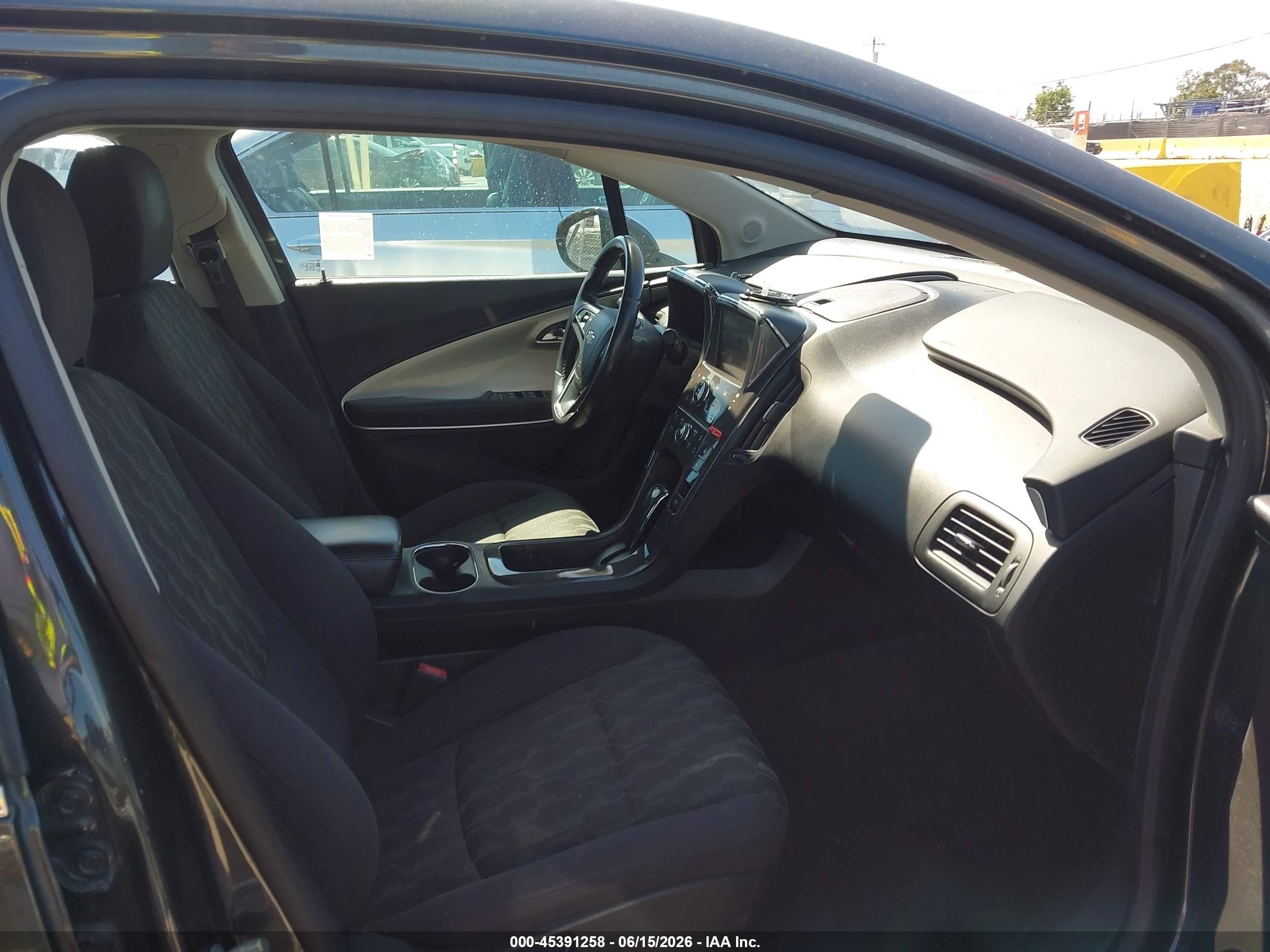 2014 Chevrolet Volt   Gray vin: 1G1RE6E44EU148684