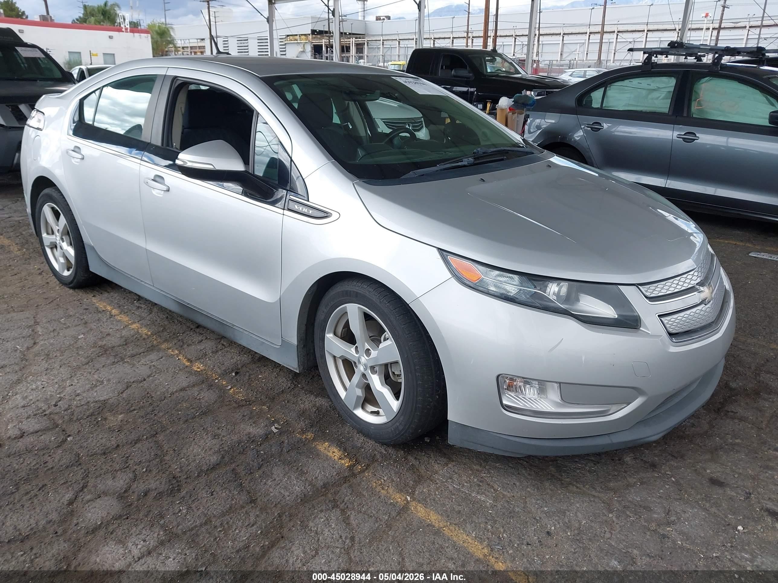 2014 Chevrolet Volt   Silver vin: 1G1RE6E45EU150721