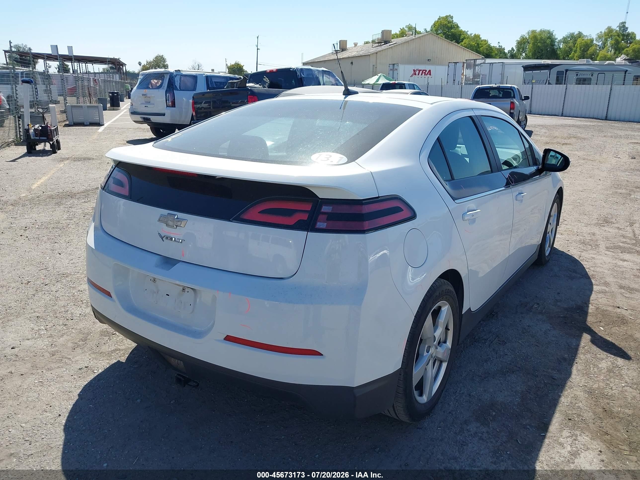 2013 Chevrolet Volt   White vin: 1G1RE6E46DU147163