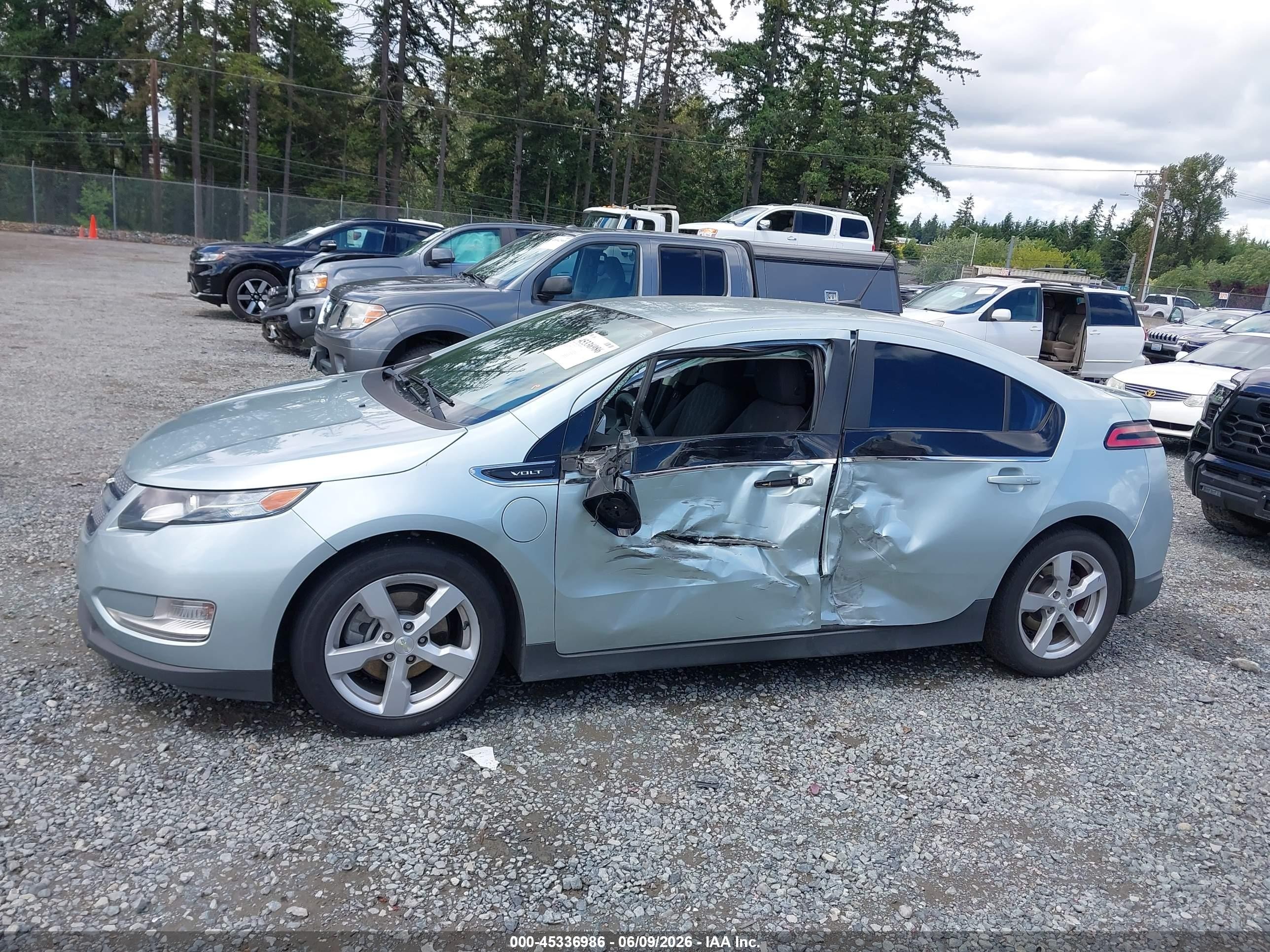 2013 Chevrolet Volt   Gray vin: 1G1RE6E48DU102595
