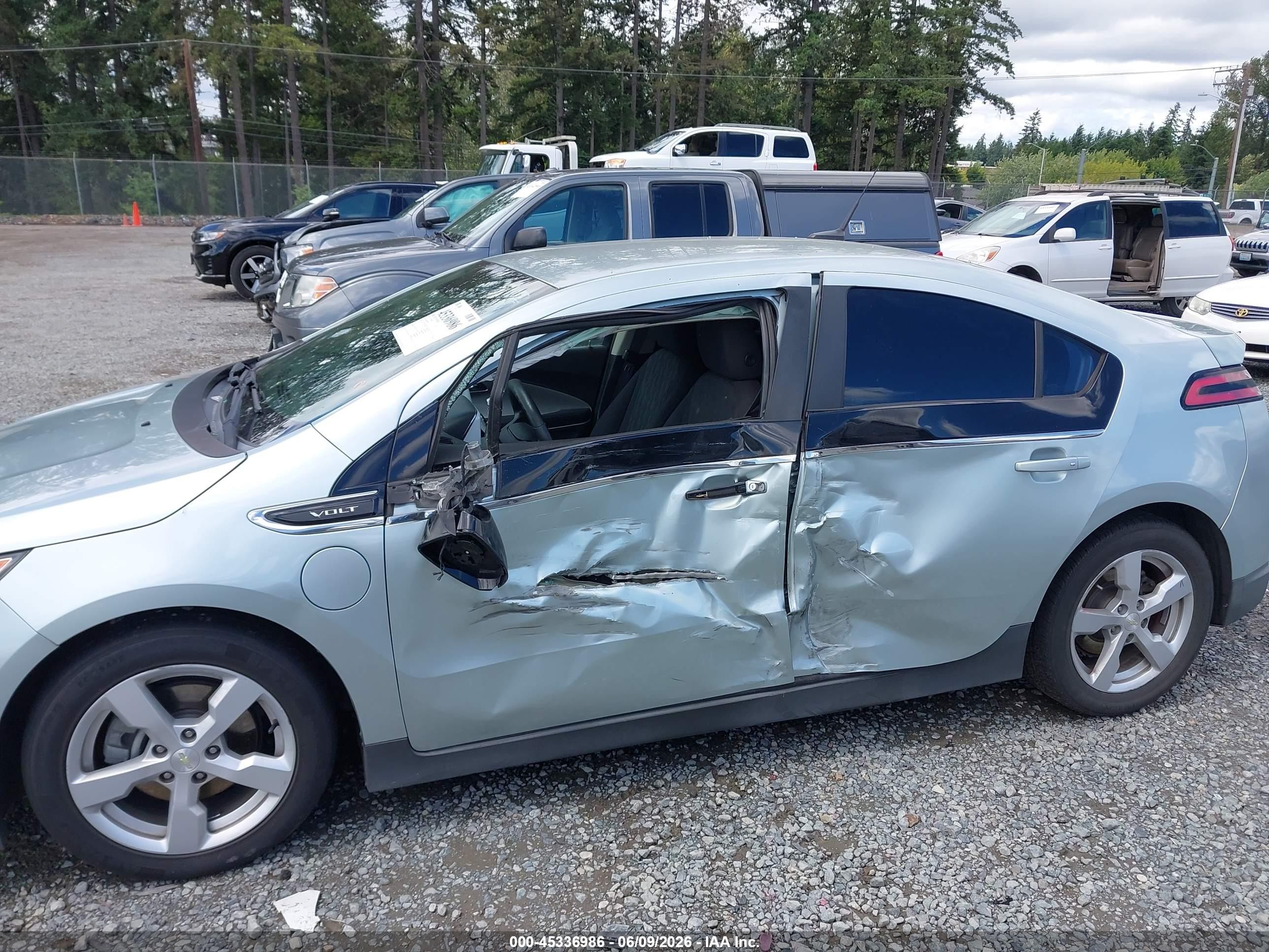 2013 Chevrolet Volt   Gray vin: 1G1RE6E48DU102595