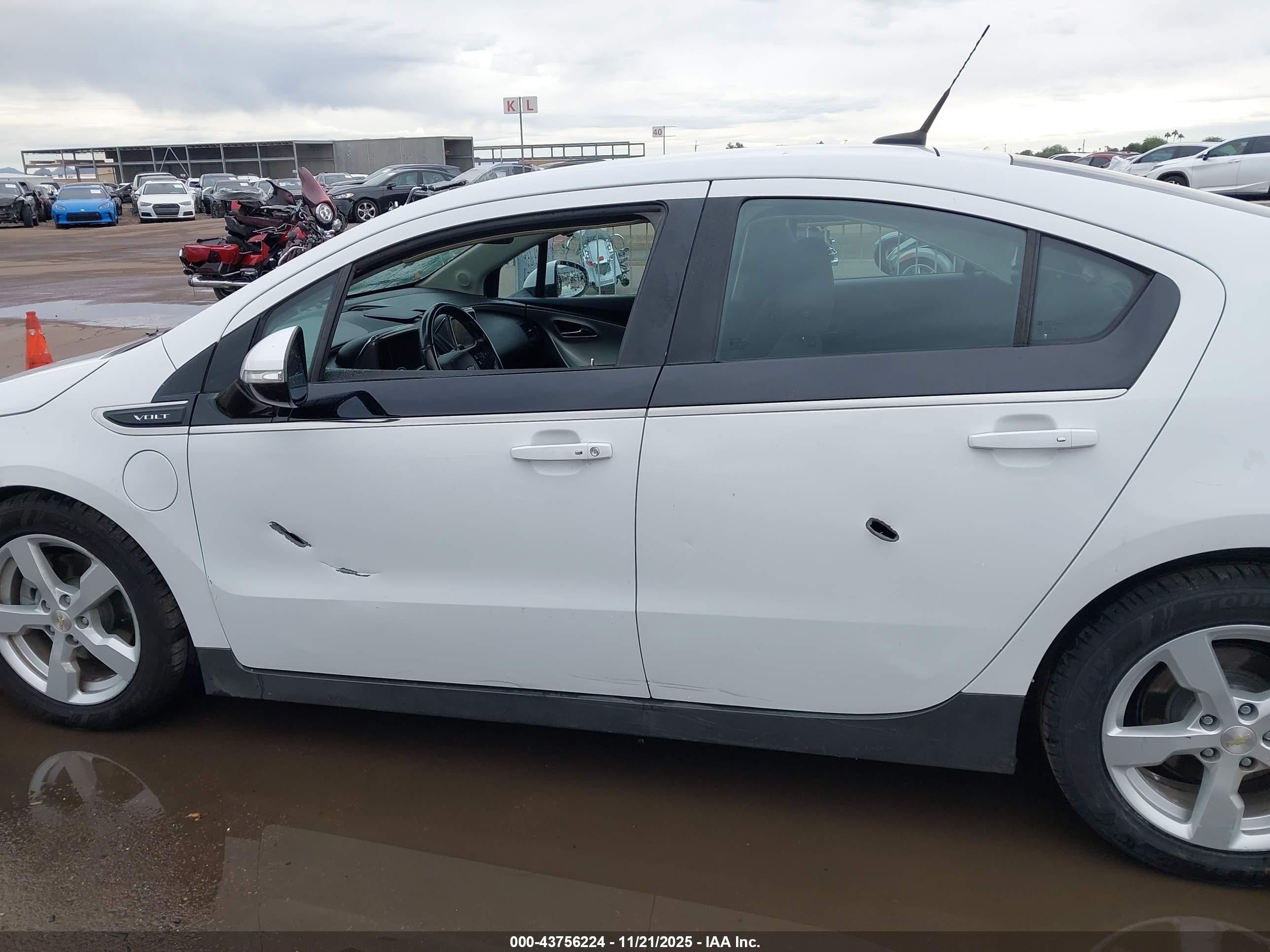 2014 Chevrolet Volt White vin: 1G1RE6E48EU142922