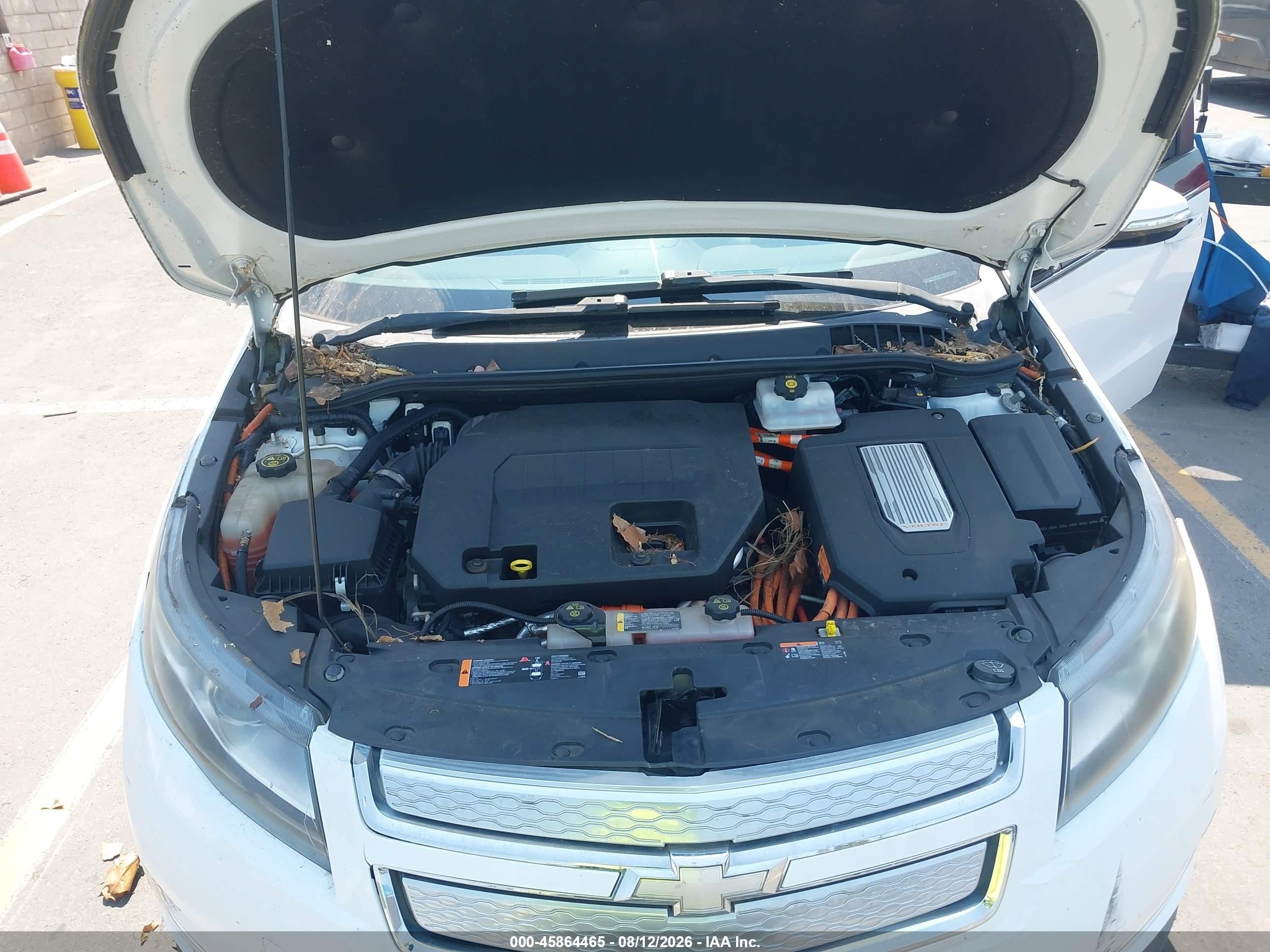 2013 Chevrolet Volt   White vin: 1G1RE6E4XDU122007