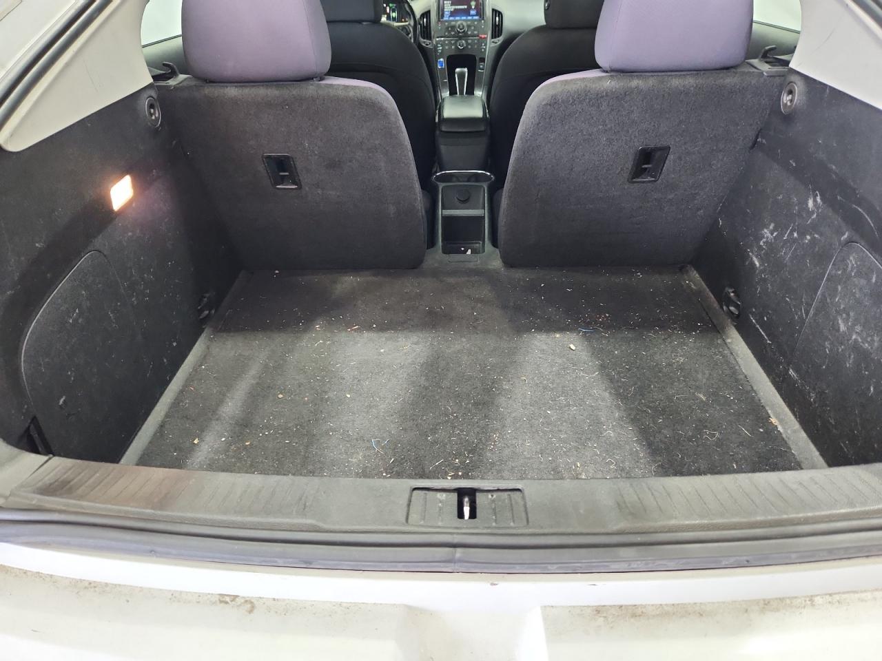 2014 Chevrolet Volt White vin: 1G1RE6E4XEU136958 Damage: Moldings, Multiple Scratches Light, 10 Or More