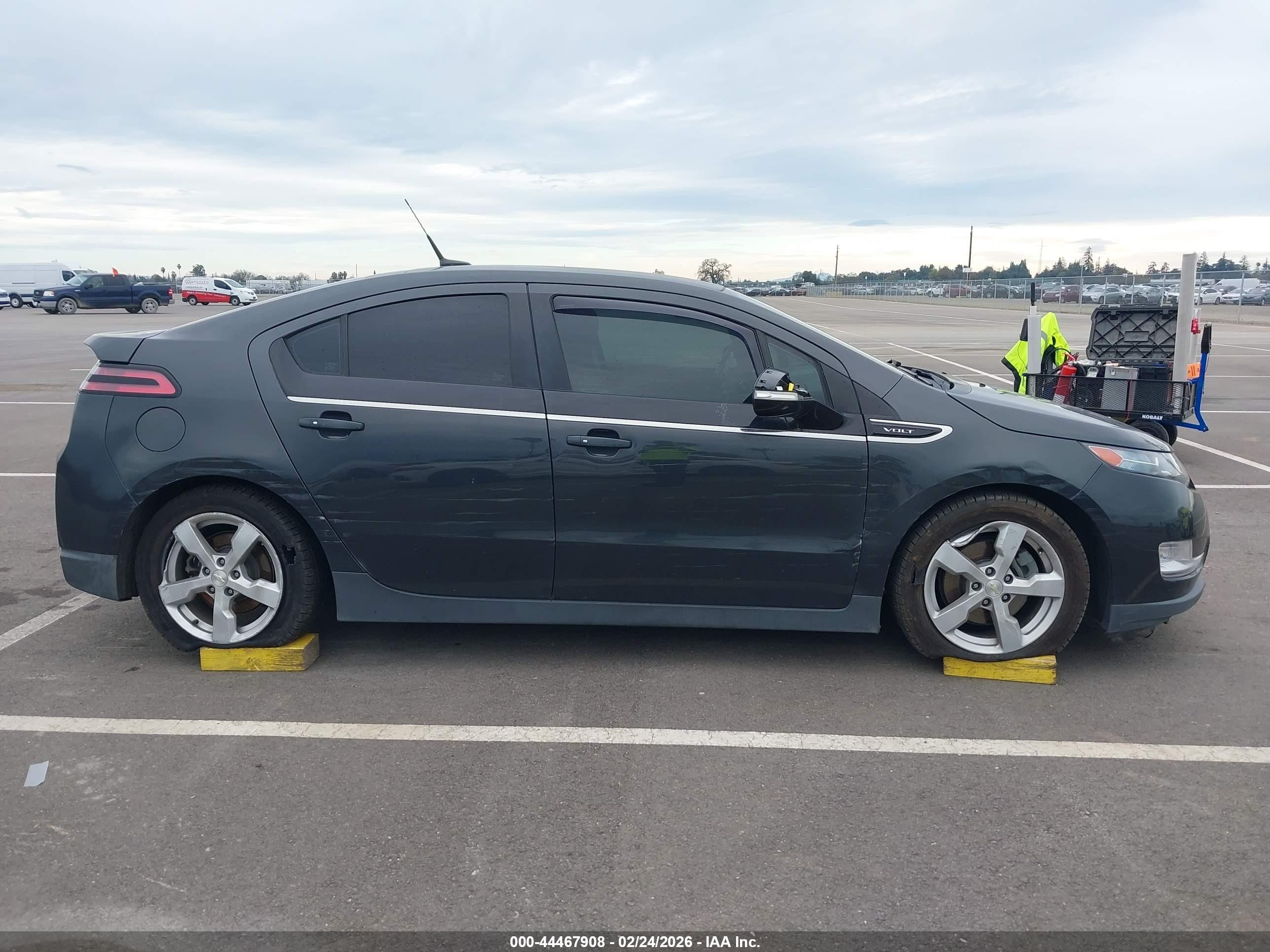 2014 Chevrolet Volt   Black vin: 1G1RE6E4XEU154683