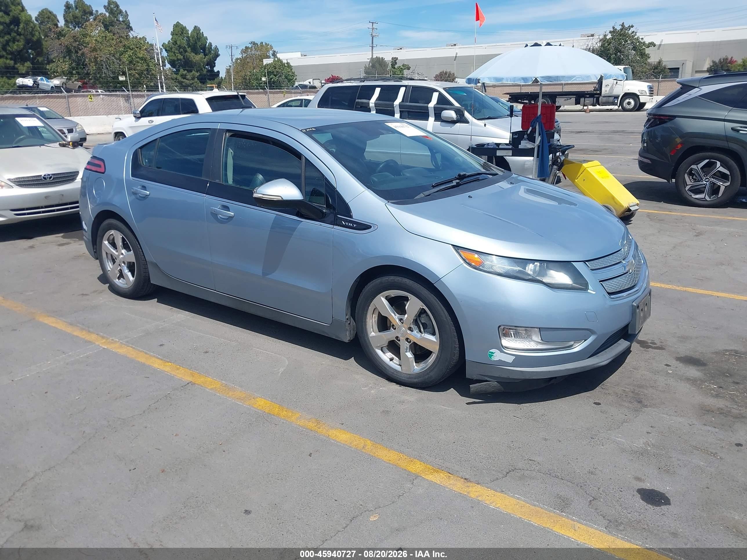 2013 Chevrolet Volt   Blue vin: 1G1RF6E41DU133457