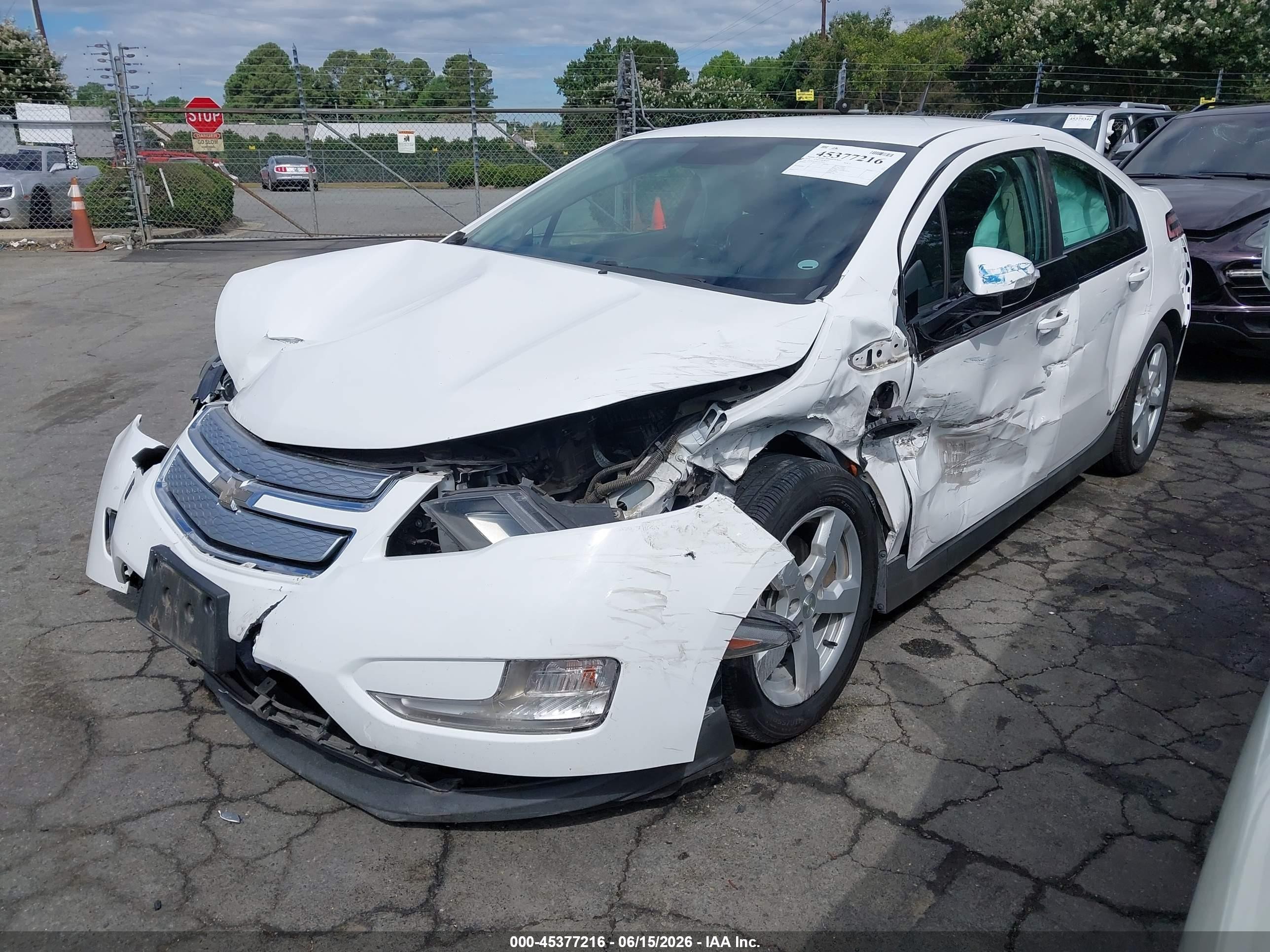 2014 Chevrolet Volt   Белый vin: 1G1RF6E44EU173839