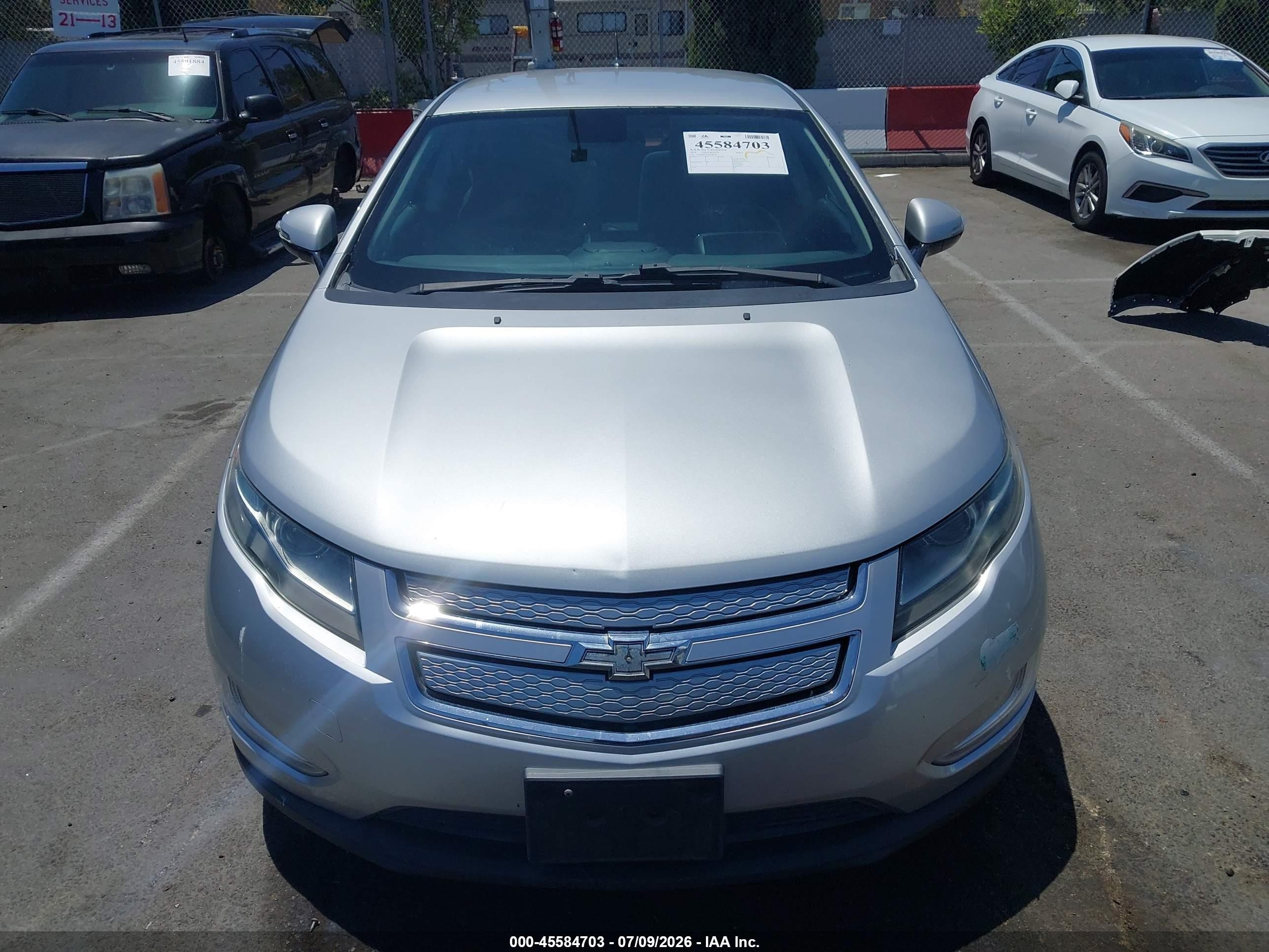 2014 Chevrolet Volt   Silver vin: 1G1RG6E47EU168650
