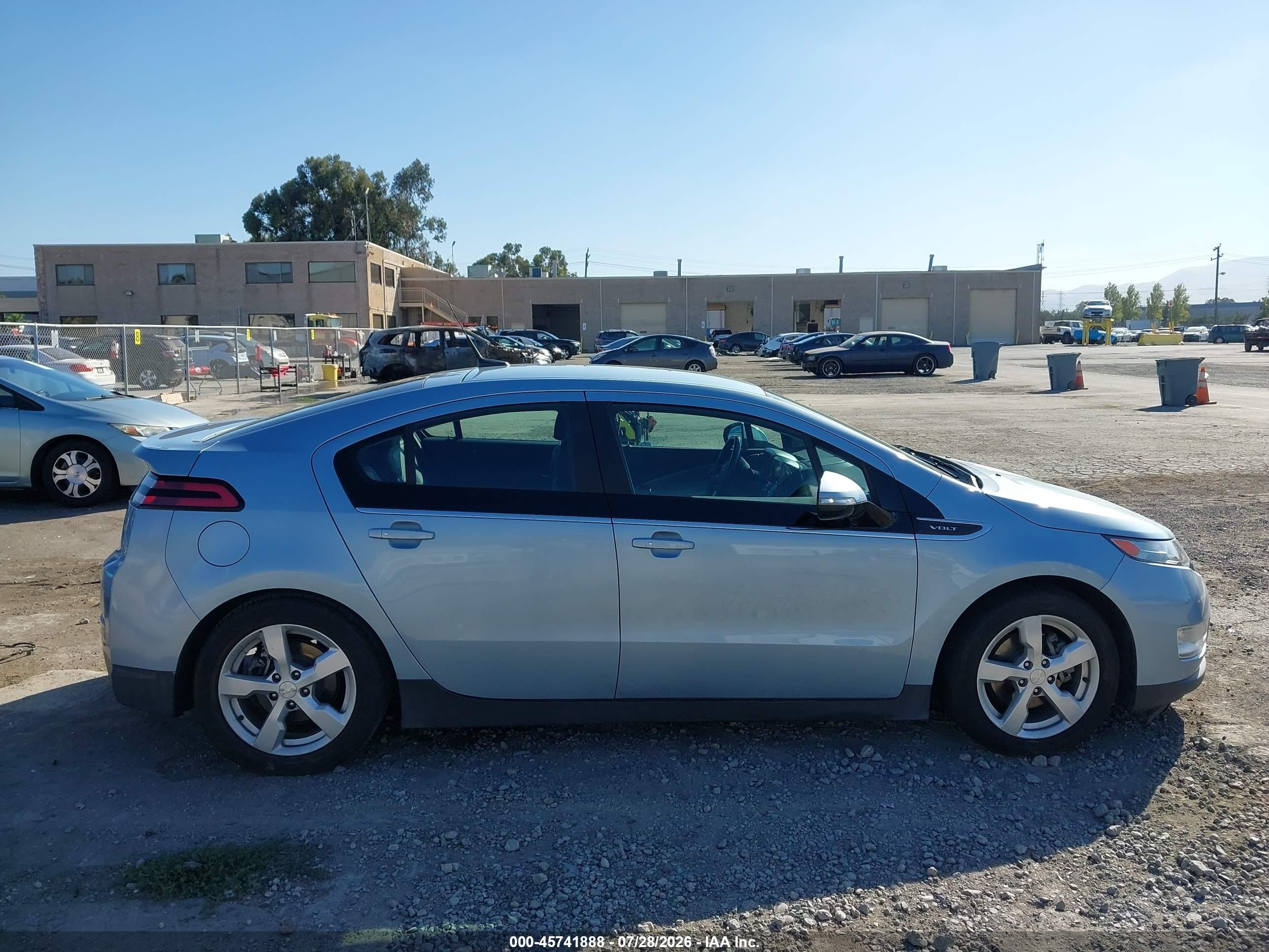 2013 Chevrolet Volt   Light Blue vin: 1G1RH6E40DU113145