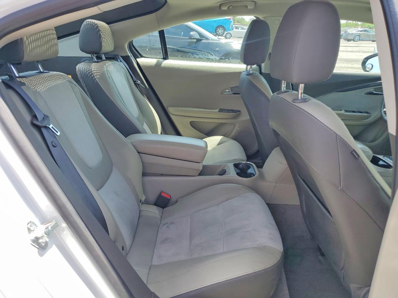 2013 Chevrolet Volt White vin: 1G1RH6E40DU147585