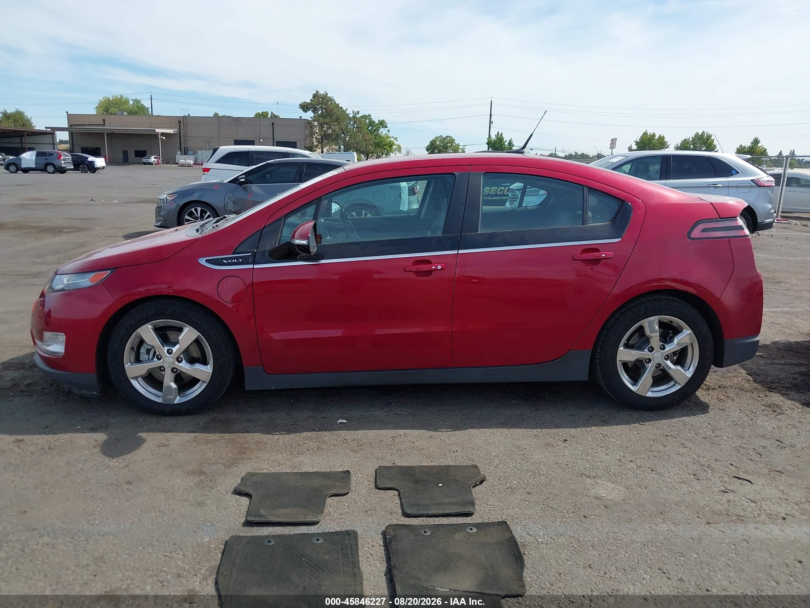 2014 Chevrolet Volt   Red vin: 1G1RH6E40EU154103