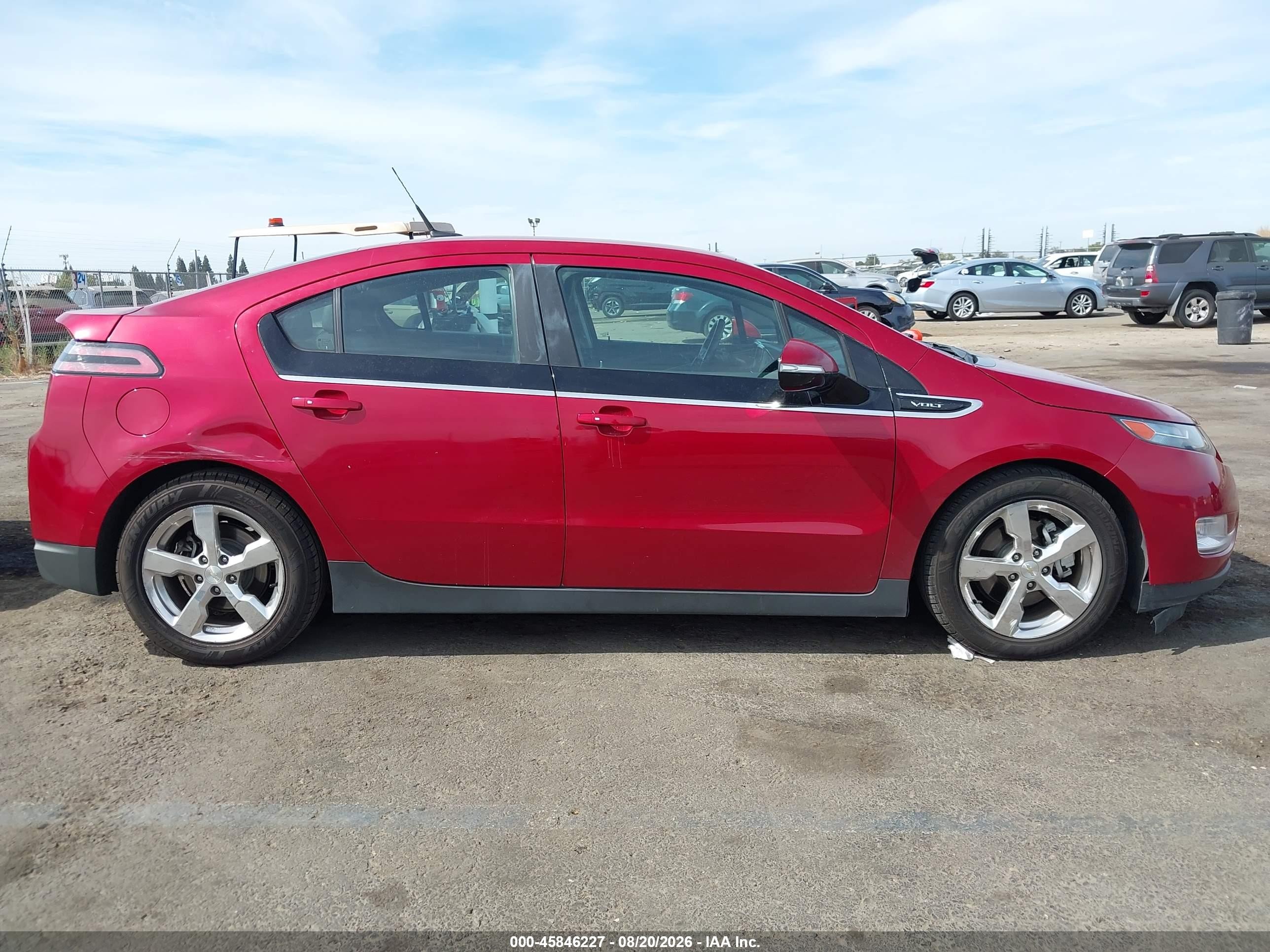 2014 Chevrolet Volt   Red vin: 1G1RH6E40EU154103