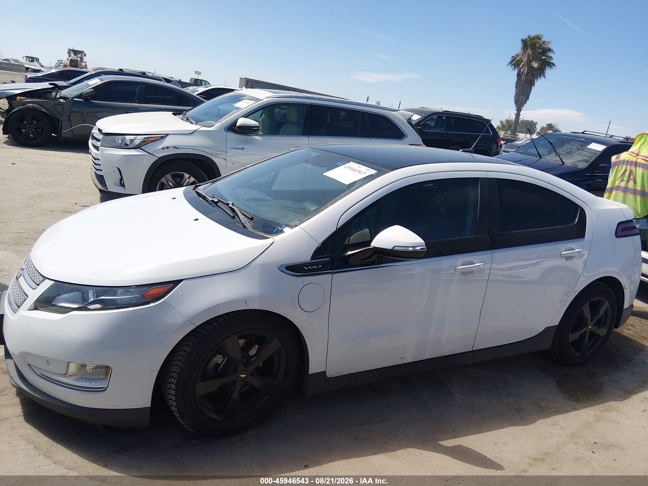 2012 Chevrolet Volt Белый vin: 1G1RH6E42CU125070
