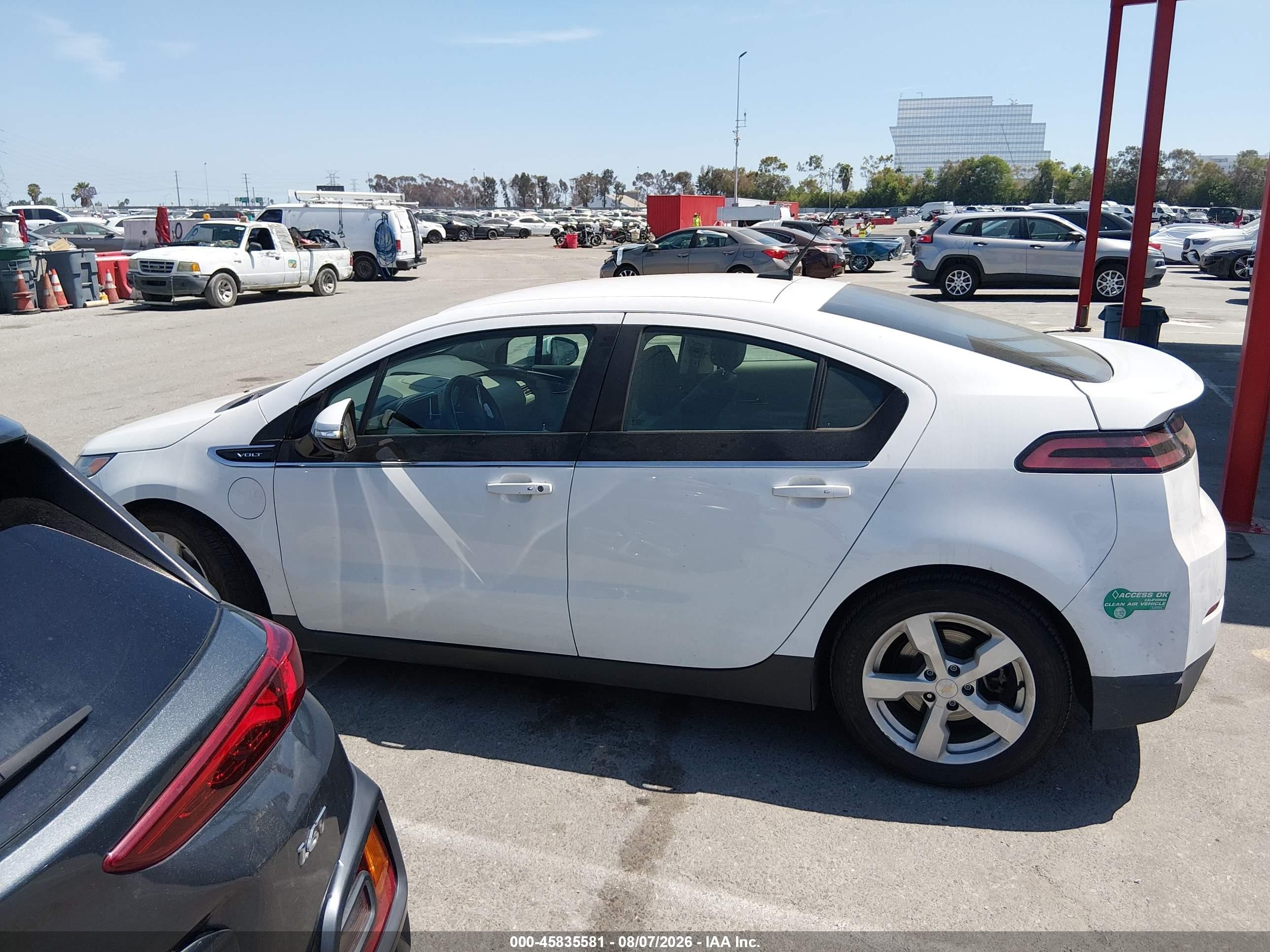 2014 Chevrolet Volt White vin: 1G1RH6E45EU137510