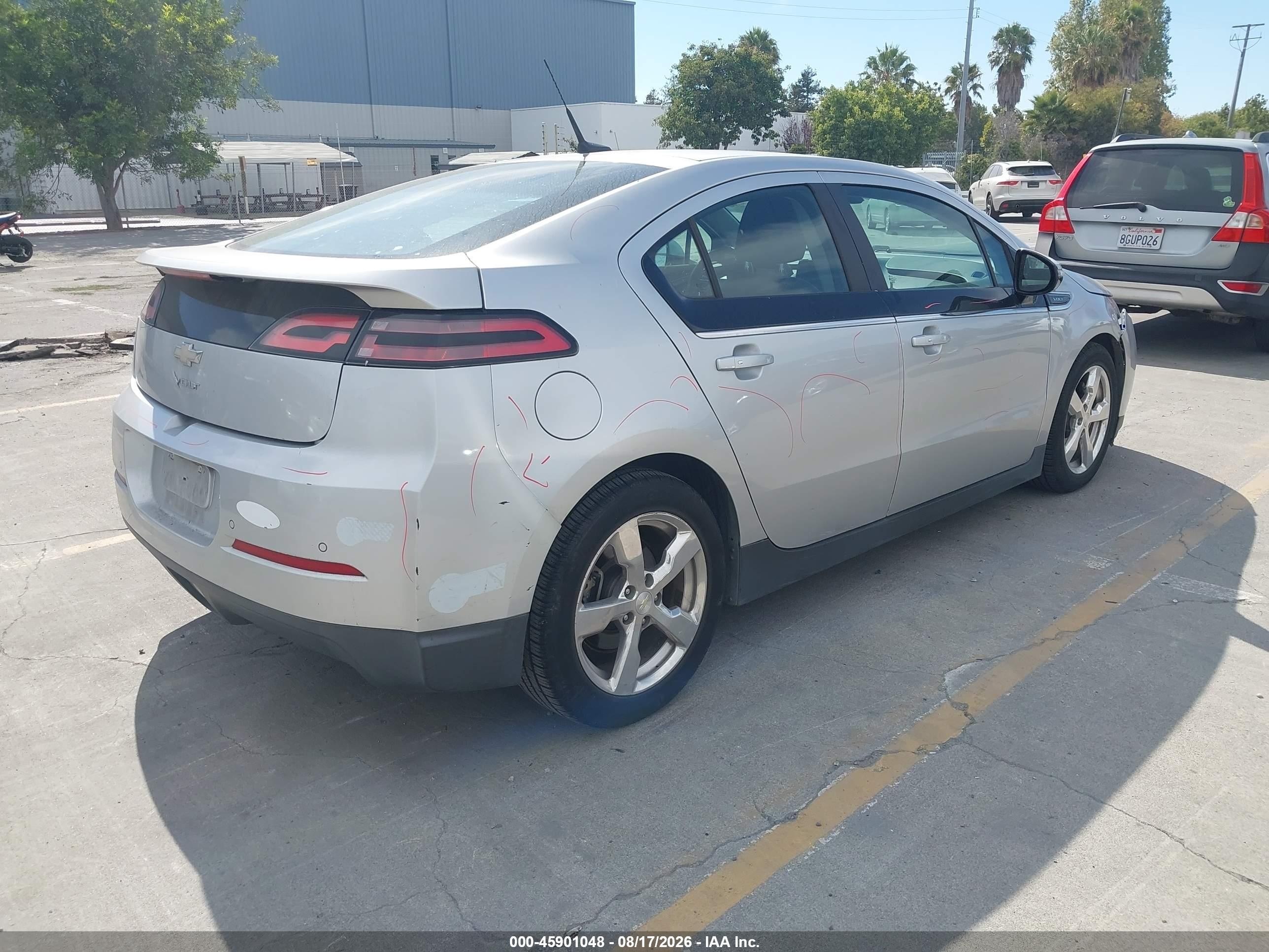 2013 Chevrolet Volt   Silver vin: 1G1RH6E47DU104314