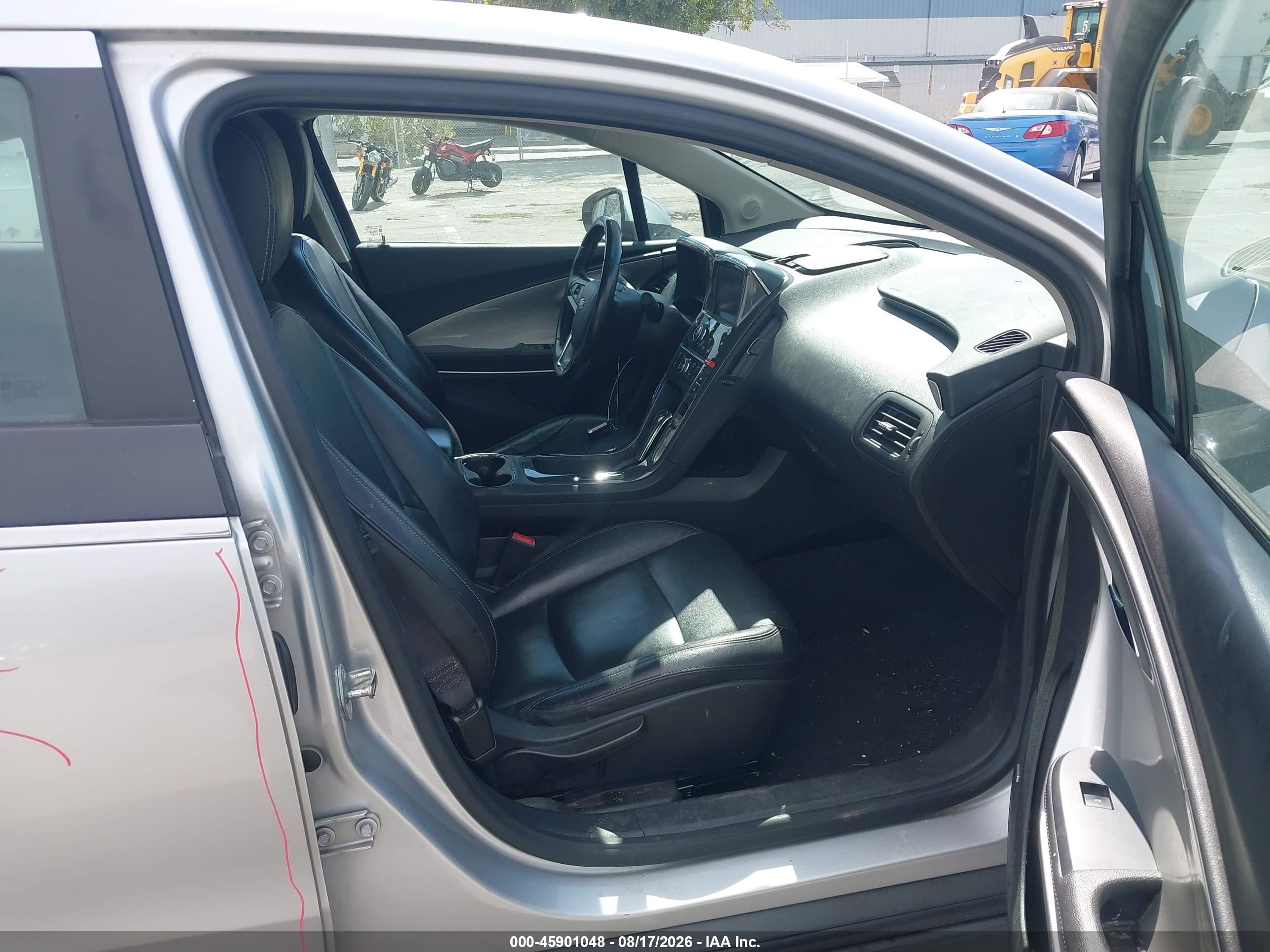 2013 Chevrolet Volt   Silver vin: 1G1RH6E47DU104314