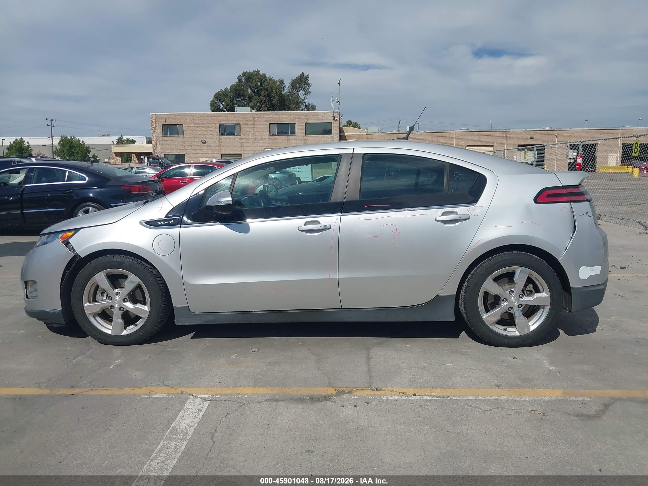 2013 Chevrolet Volt   Silver vin: 1G1RH6E47DU104314