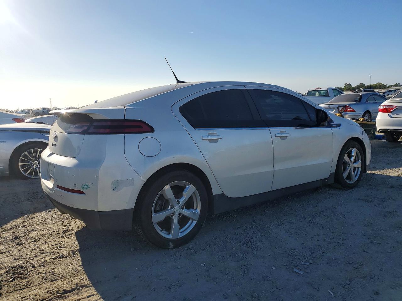 2014 Chevrolet Volt White vin: 1G1RH6E47EU158584