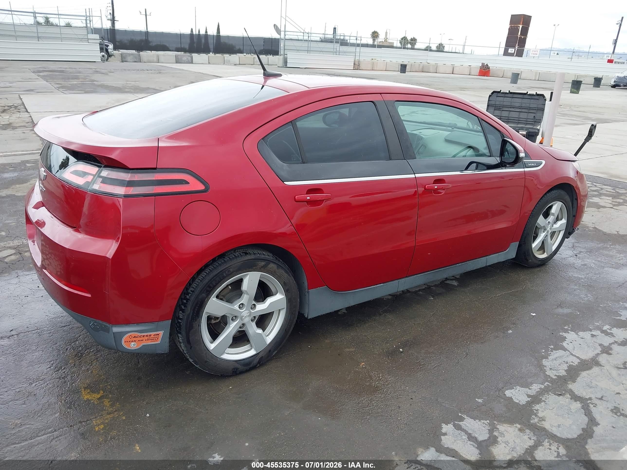 2013 Chevrolet Volt   Red vin: 1G1RH6E49DU136844