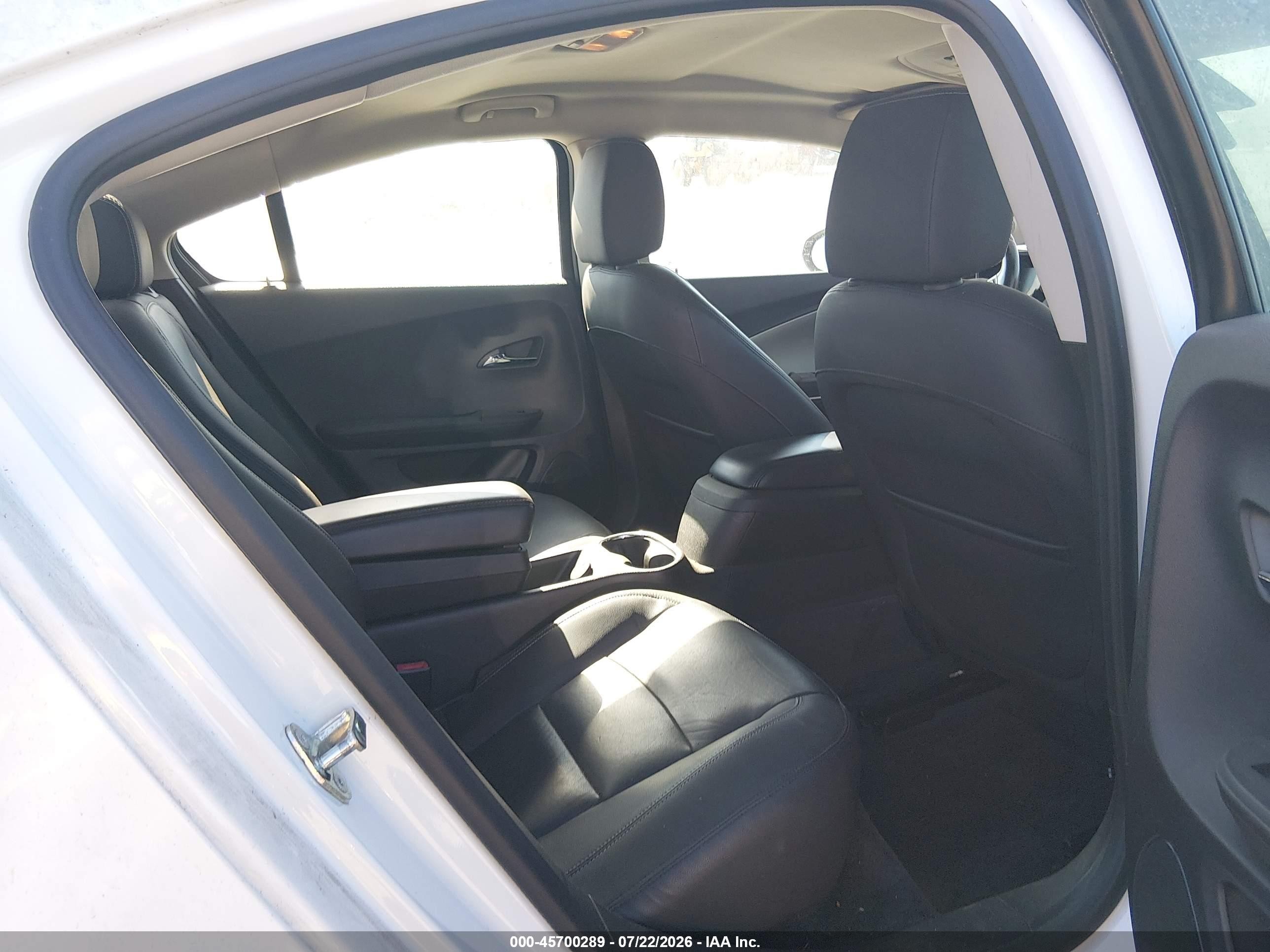 2013 Chevrolet Volt   Белый vin: 1G1RH6E49DU137413