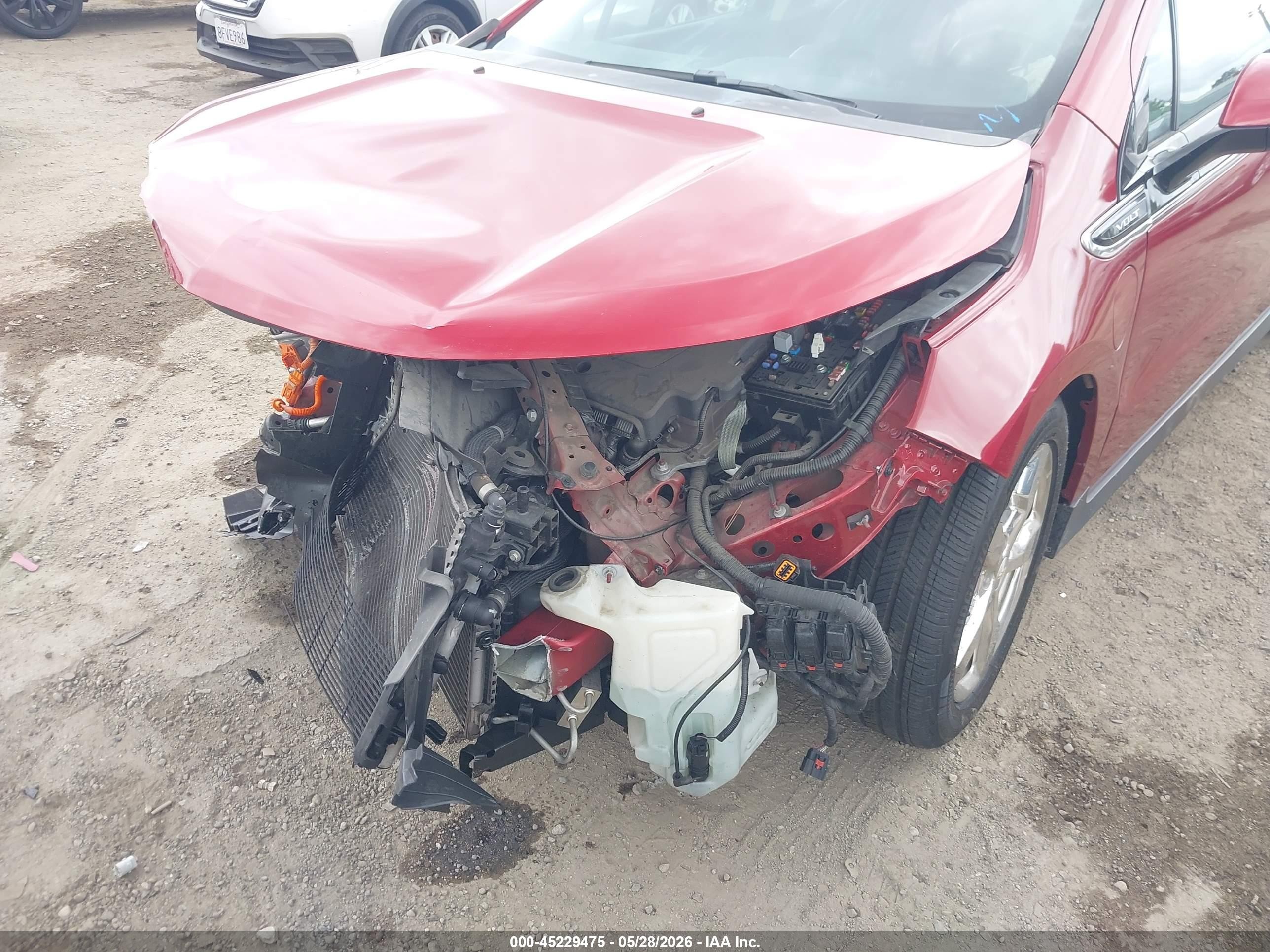 2014 Chevrolet Volt   Red vin: 1G1RH6E4XEU173810
