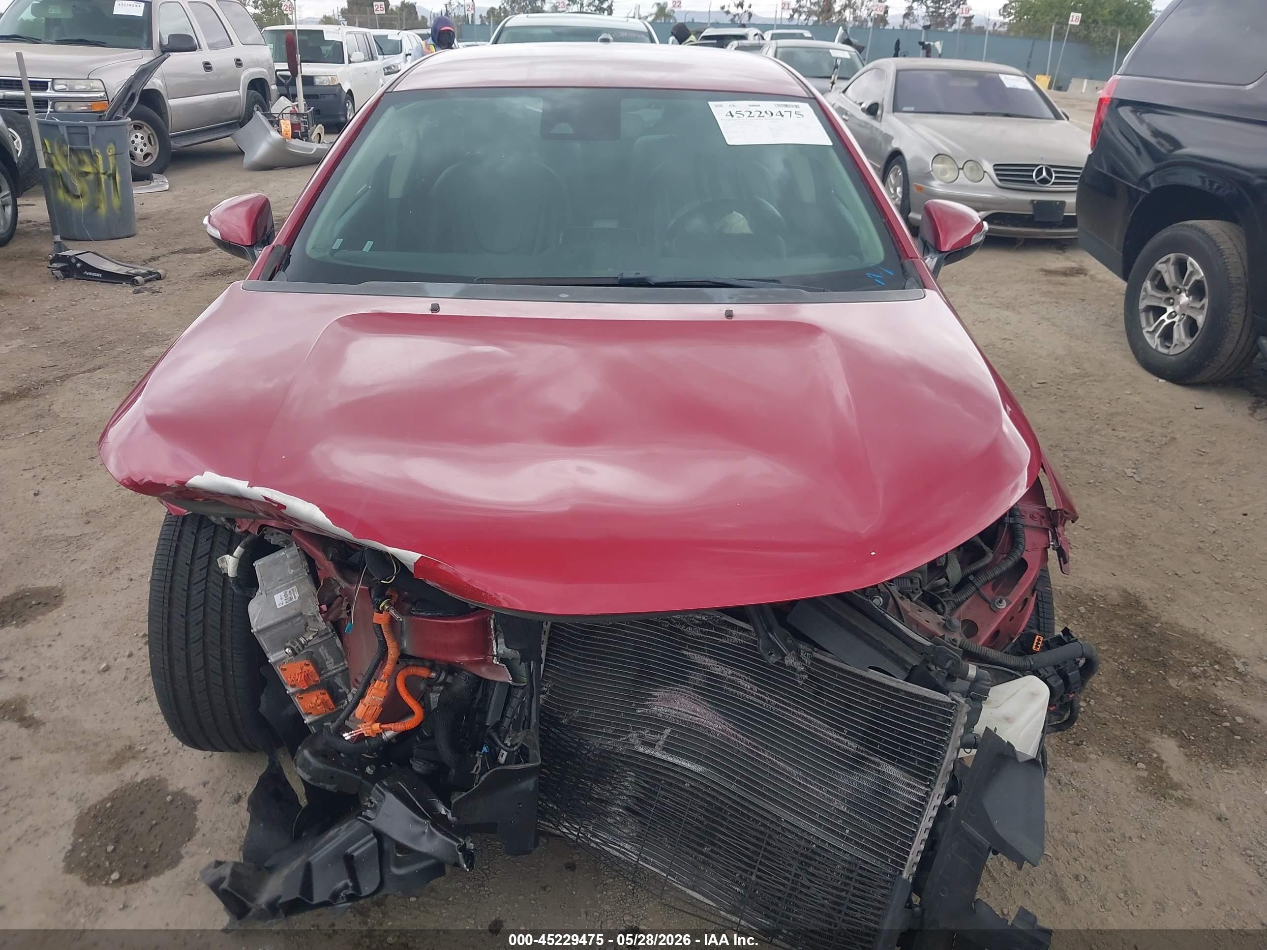 2014 Chevrolet Volt   Red vin: 1G1RH6E4XEU173810