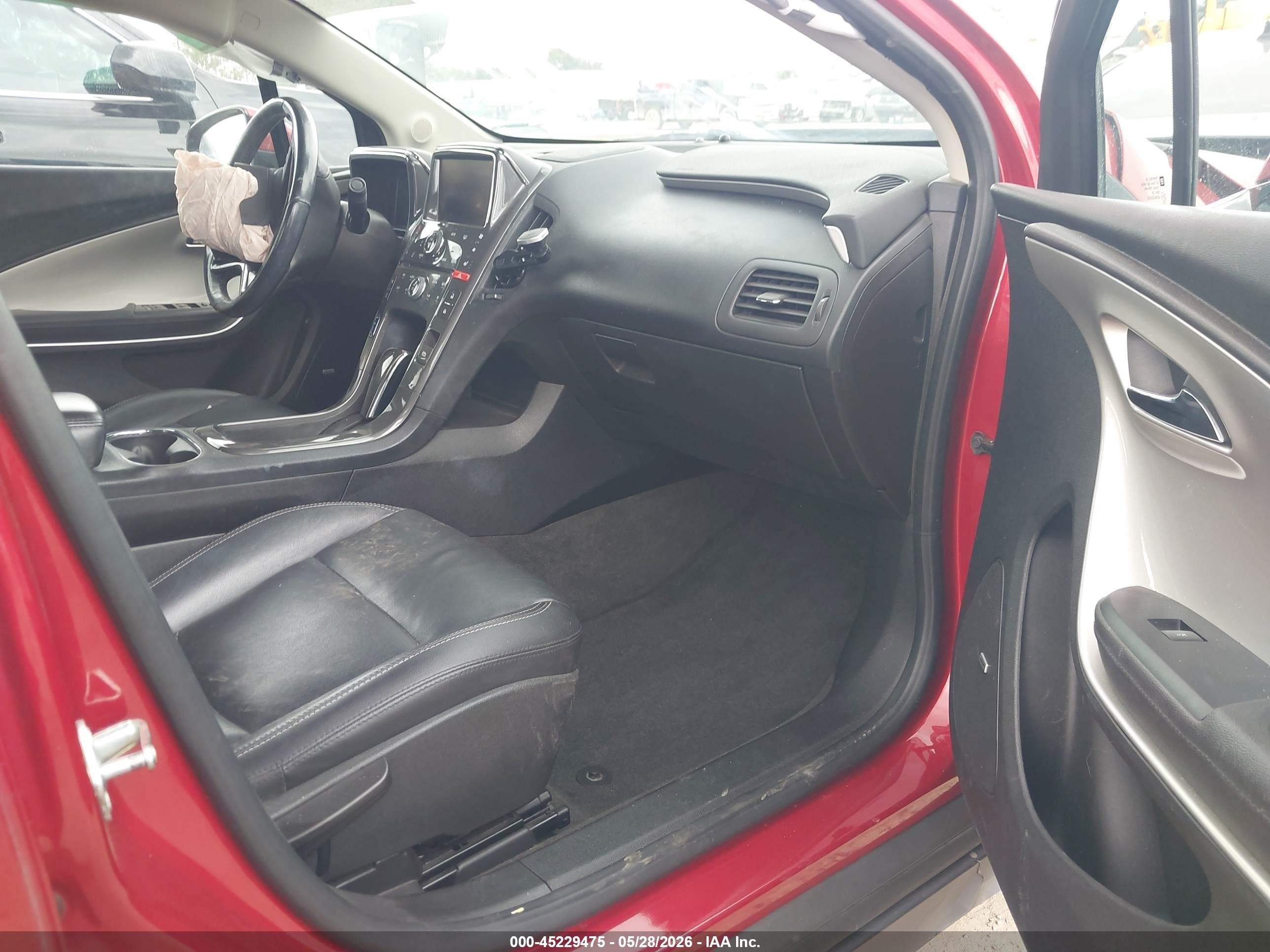 2014 Chevrolet Volt   Red vin: 1G1RH6E4XEU173810