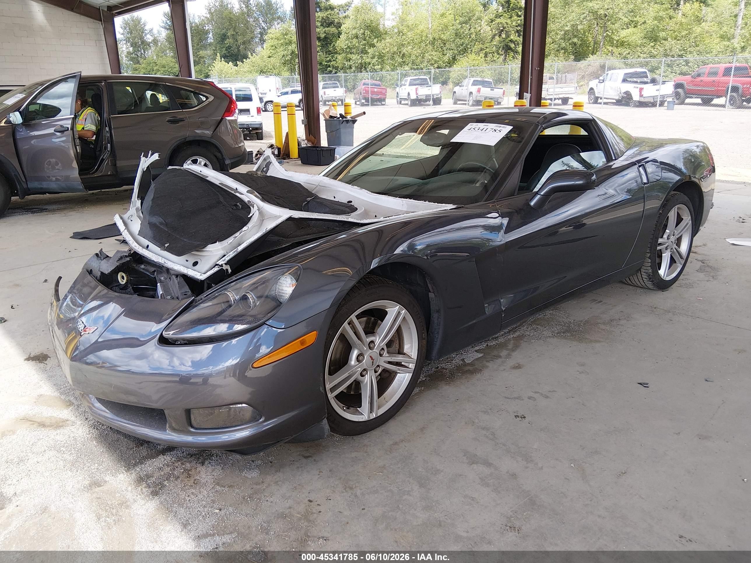 2010 Chevrolet Corvette   Gray vin: 1G1YA2DW1A5107372